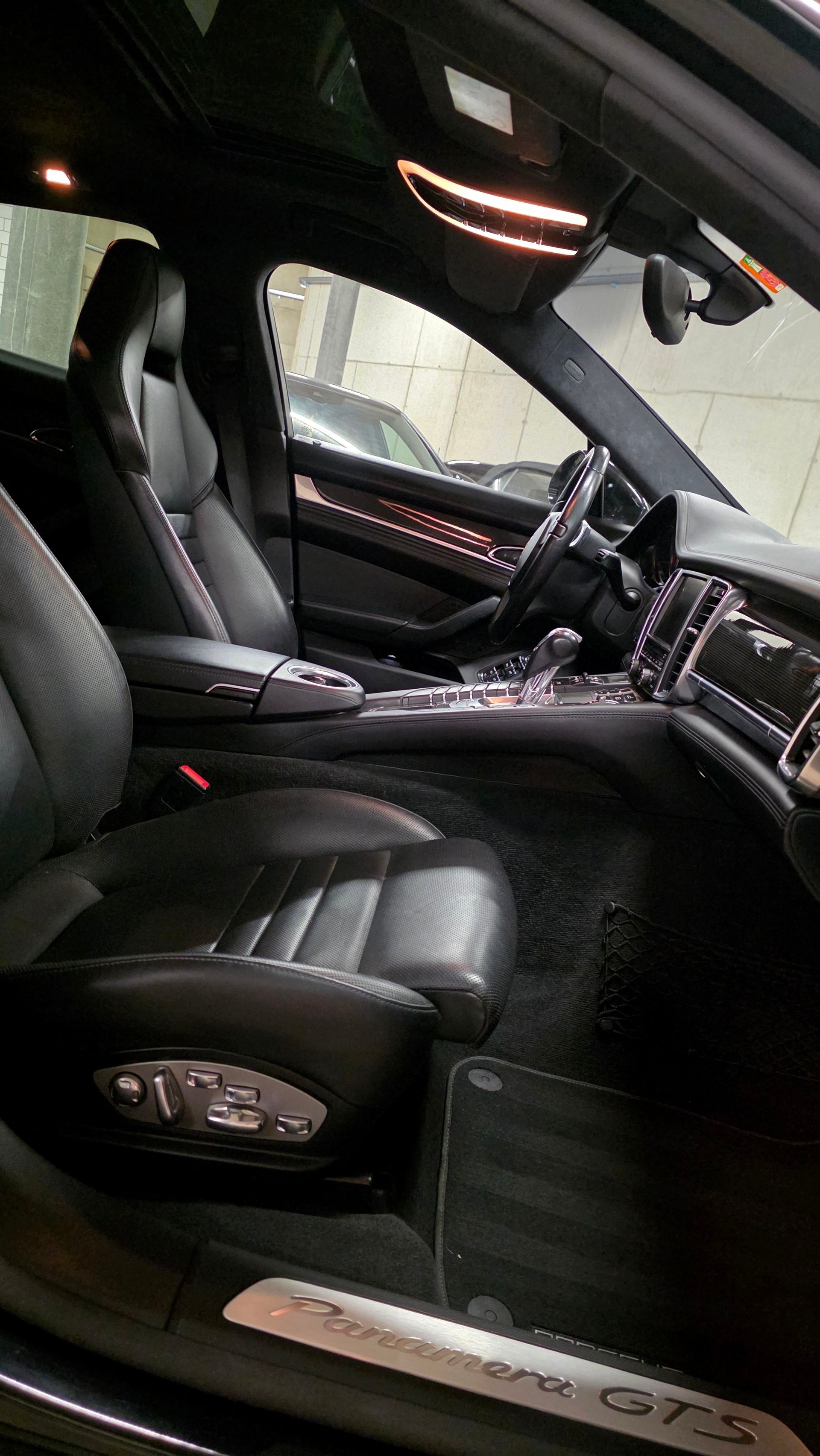 PORSCHE Panamera GTS 4.8 PDK-image-7