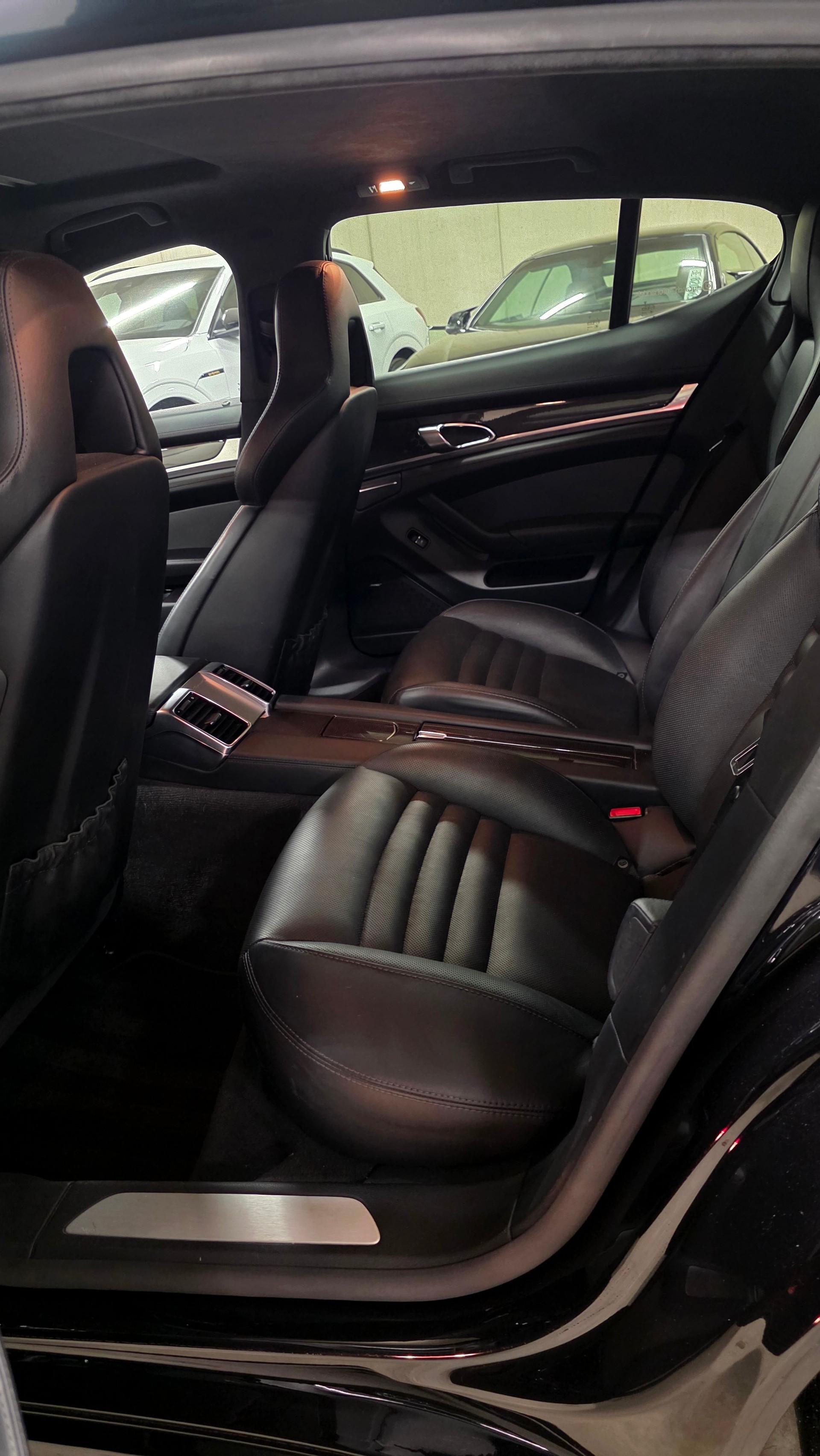 PORSCHE Panamera GTS 4.8 PDK-image-9