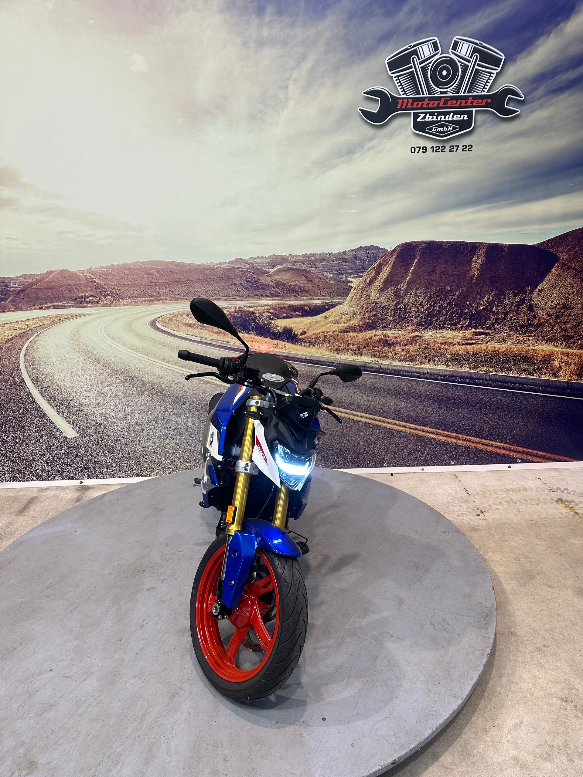 BMW G 310 R-showroom-element-2