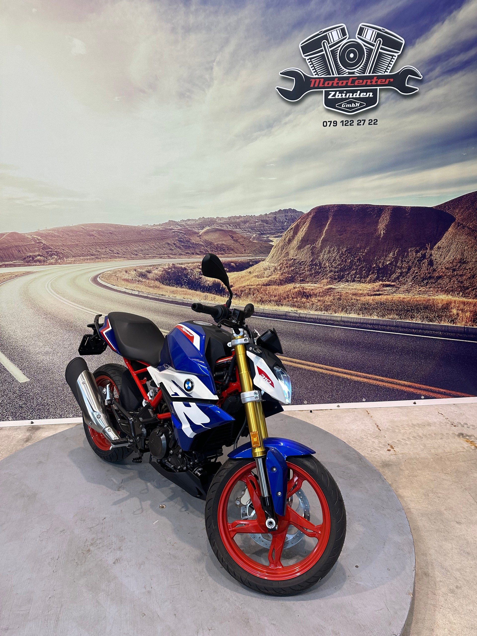 BMW G 310 R-showroom-element-1