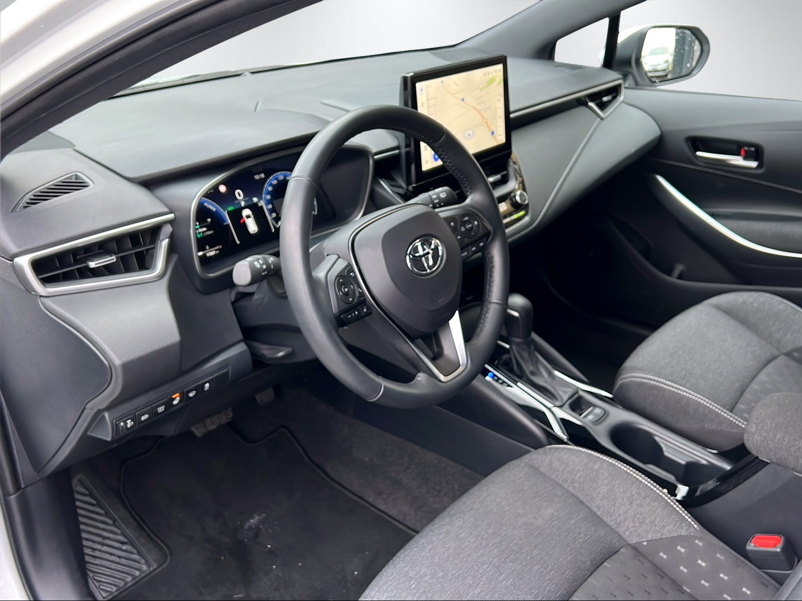 TOYOTA Corolla Touring Sports 1.8 HSD Comfort-image-13
