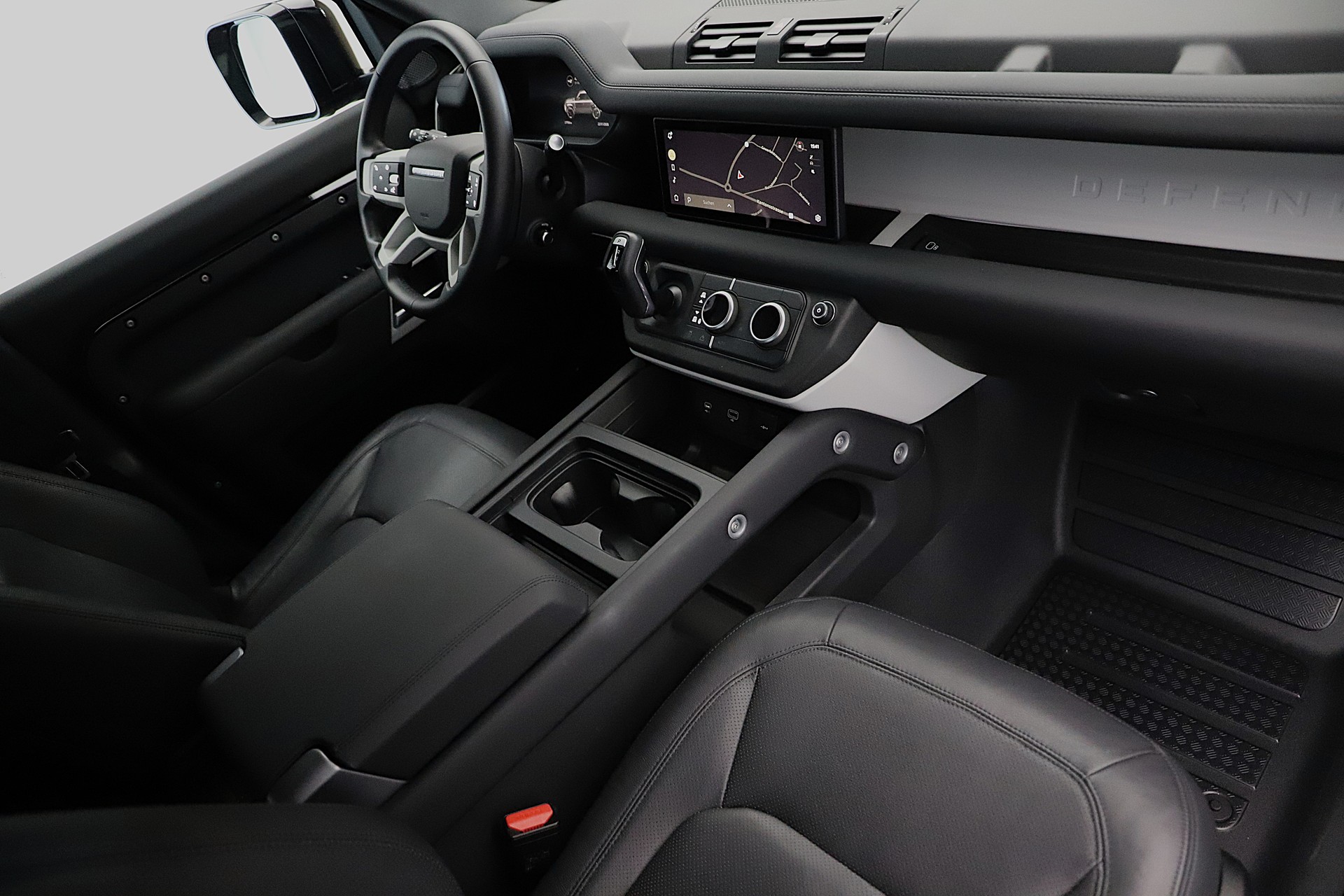 LAND ROVER Defender 110 P400e Si4 PHEV X-Dynamic HSE AT8-image-6