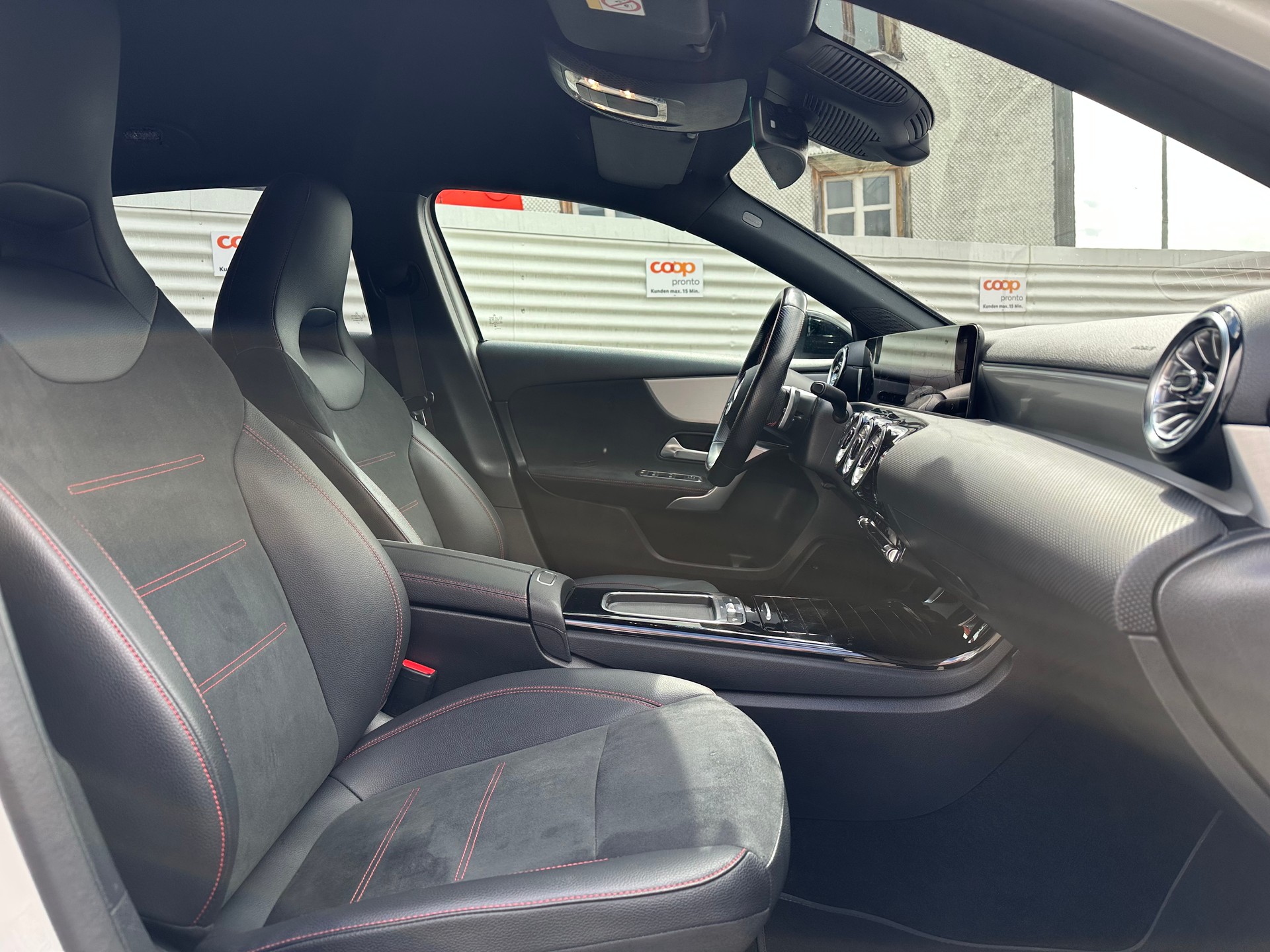 MERCEDES-BENZ A 220 4Matic 8G-DCT-image-7