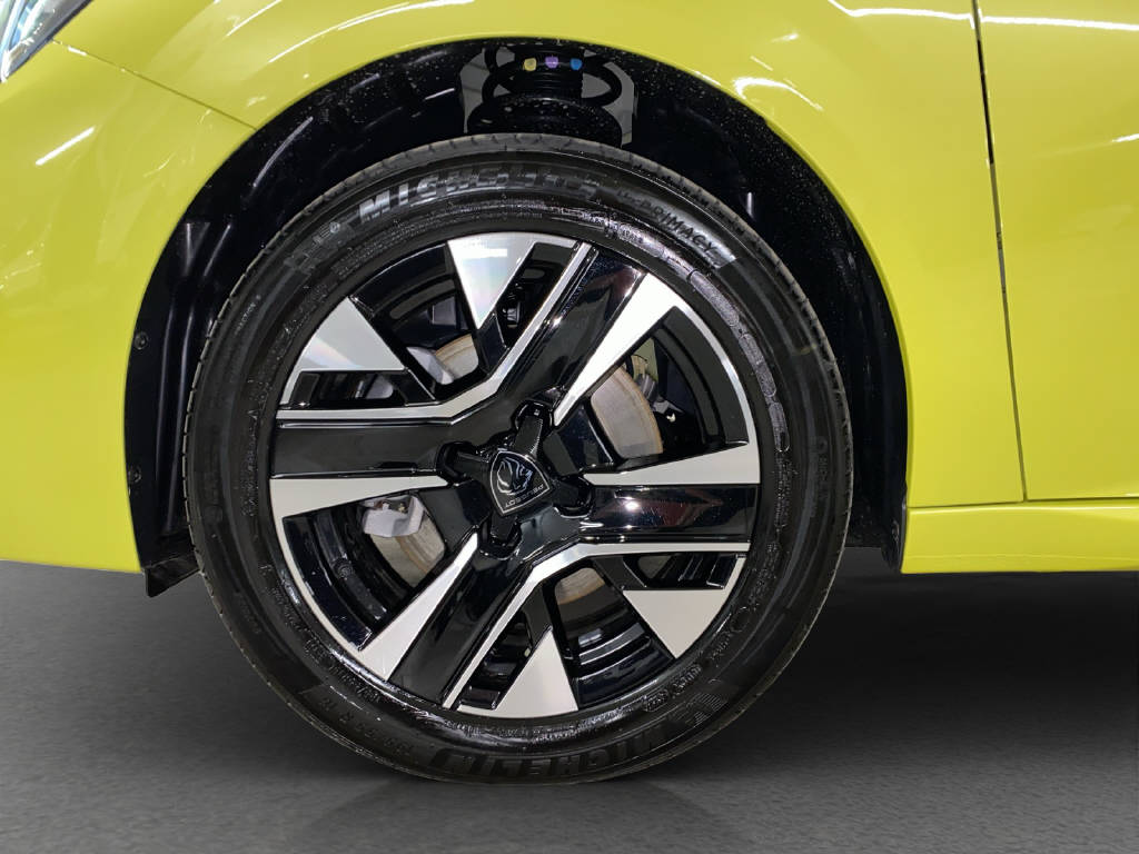 PEUGEOT 208 e-Allure-image-14