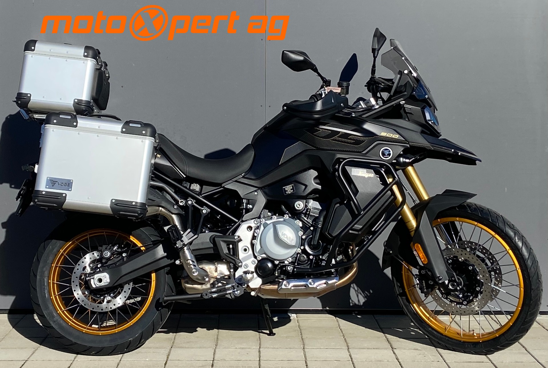 VOGE 900 DSX