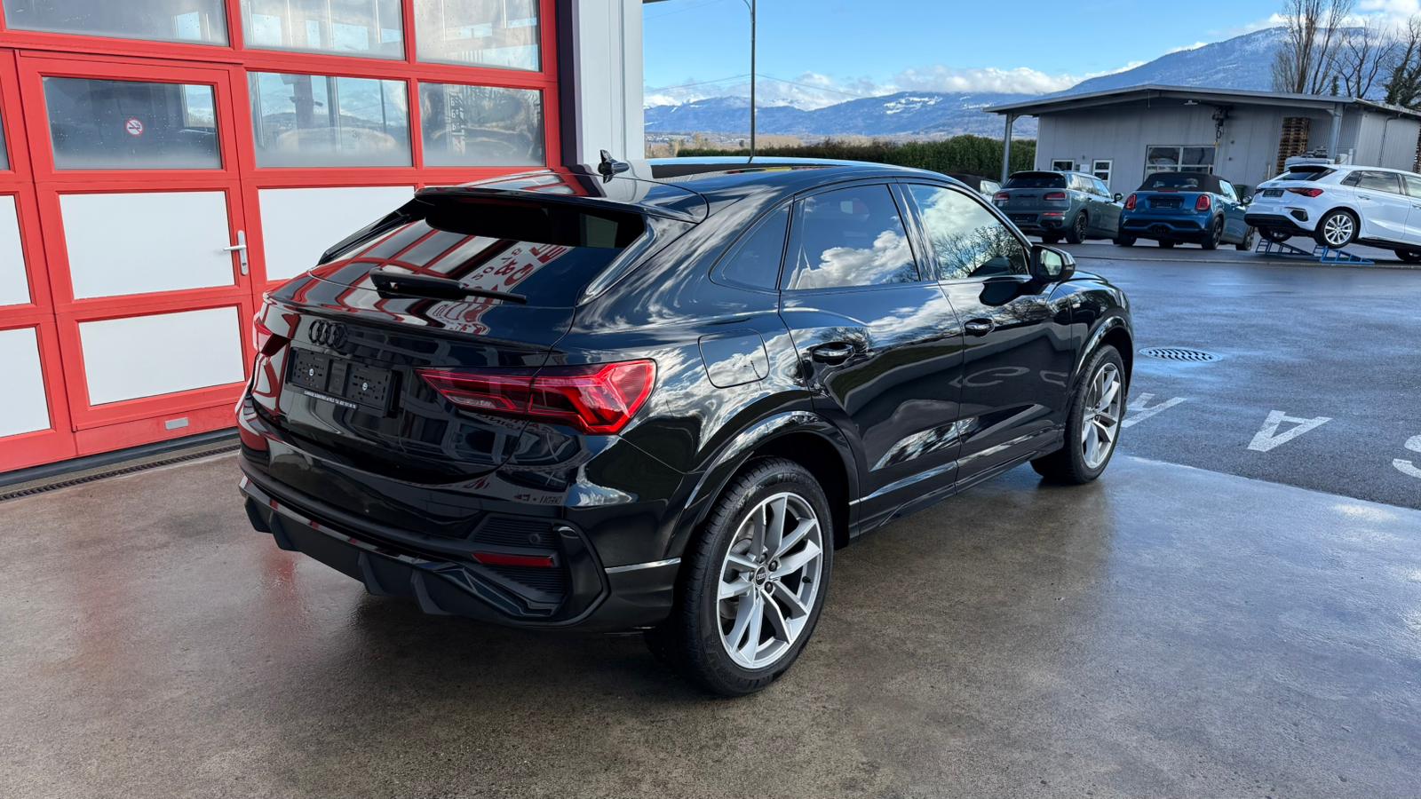 AUDI Q3 Sportback 35 TFSI S line Attraction S-tronic-image-4