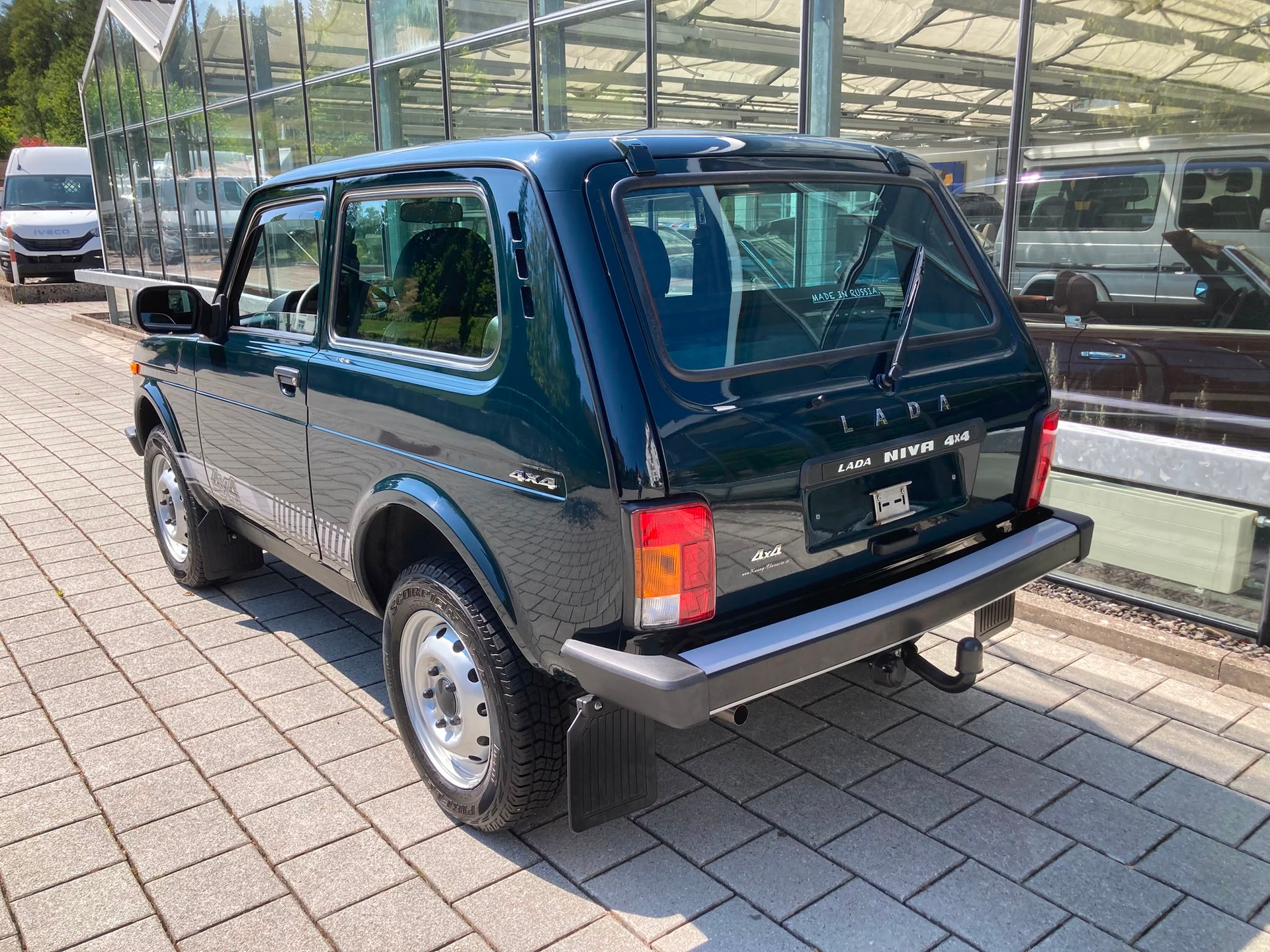 LADA Niva M Classic 4x4 1.7i-showroom-element-3