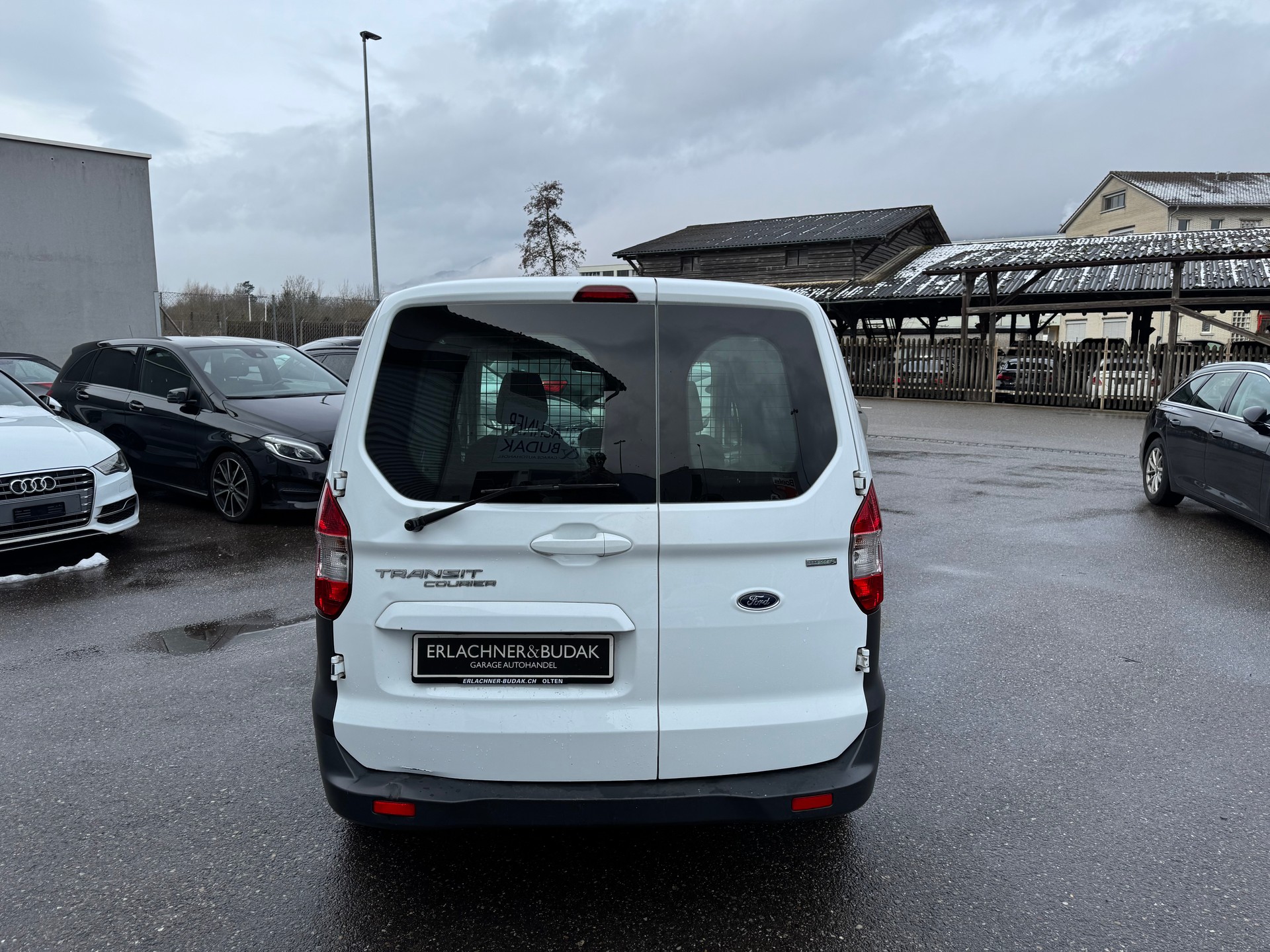 FORD Transit Courier Van 1.0 EcoBoost Trend-image-4
