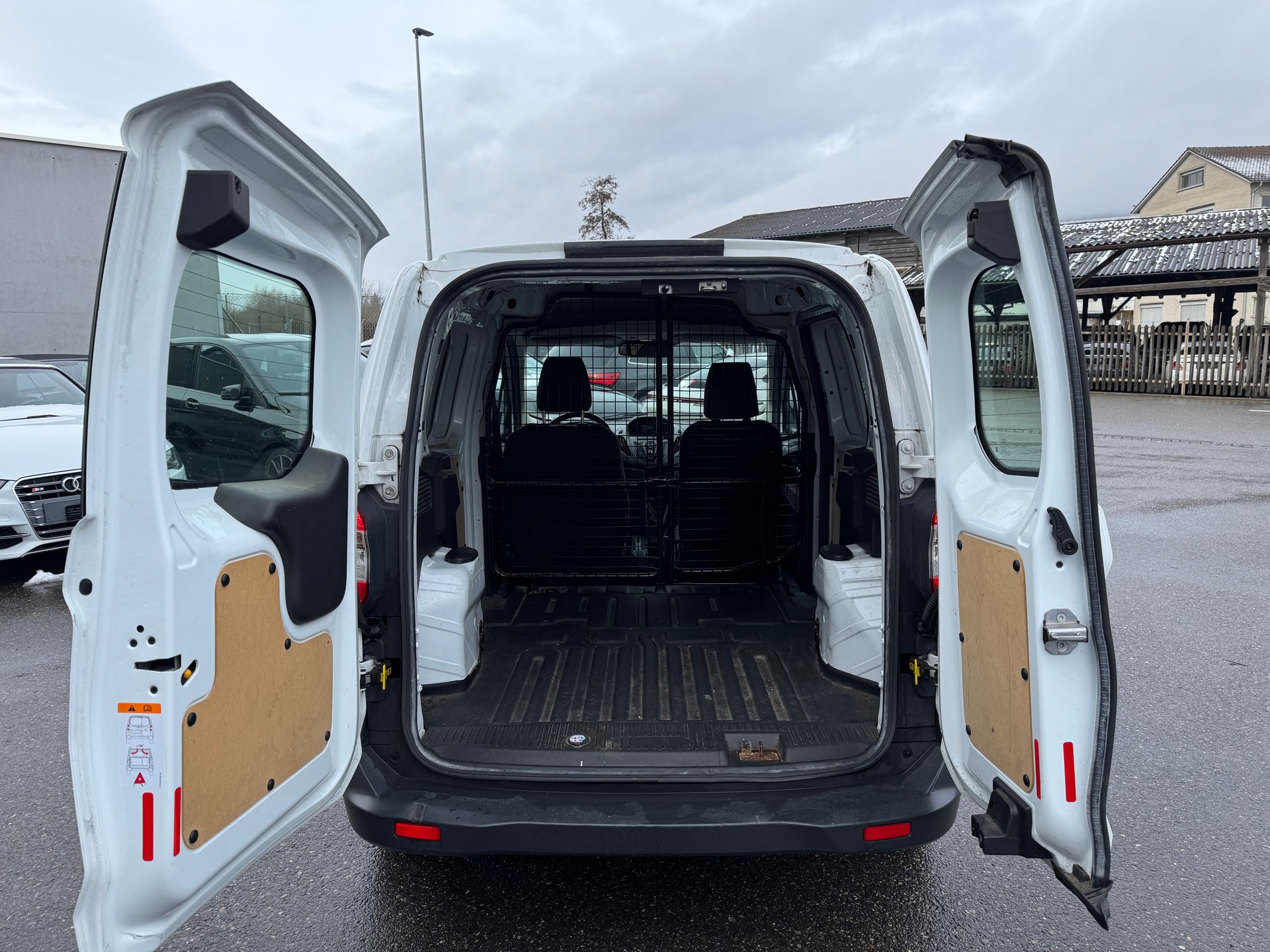FORD Transit Courier Van 1.0 EcoBoost Trend-image-7