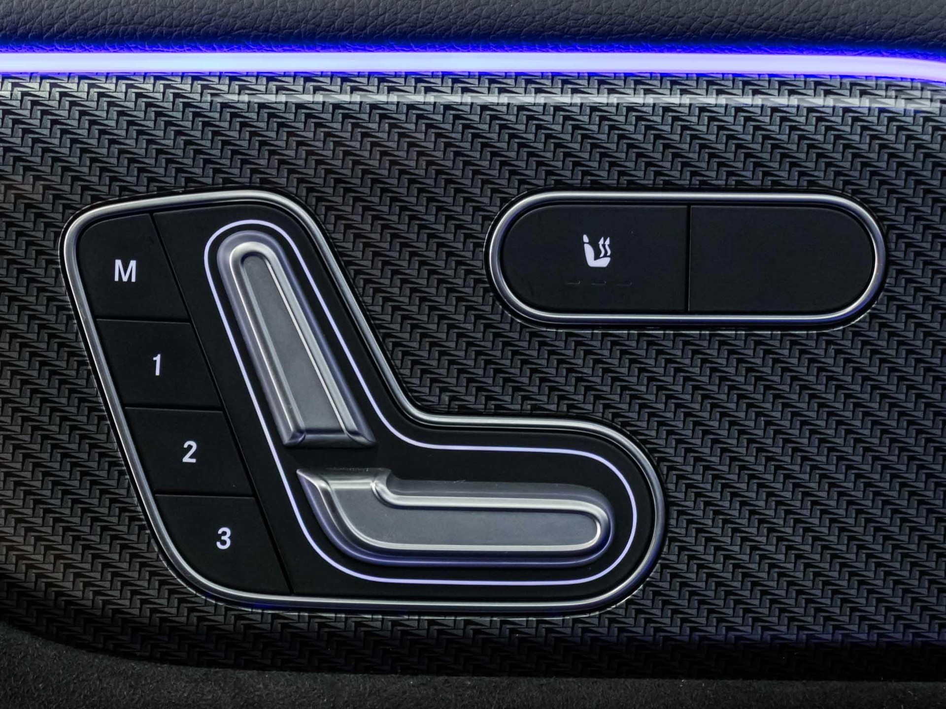 MERCEDES-BENZ B 220 4MATIC-image-12