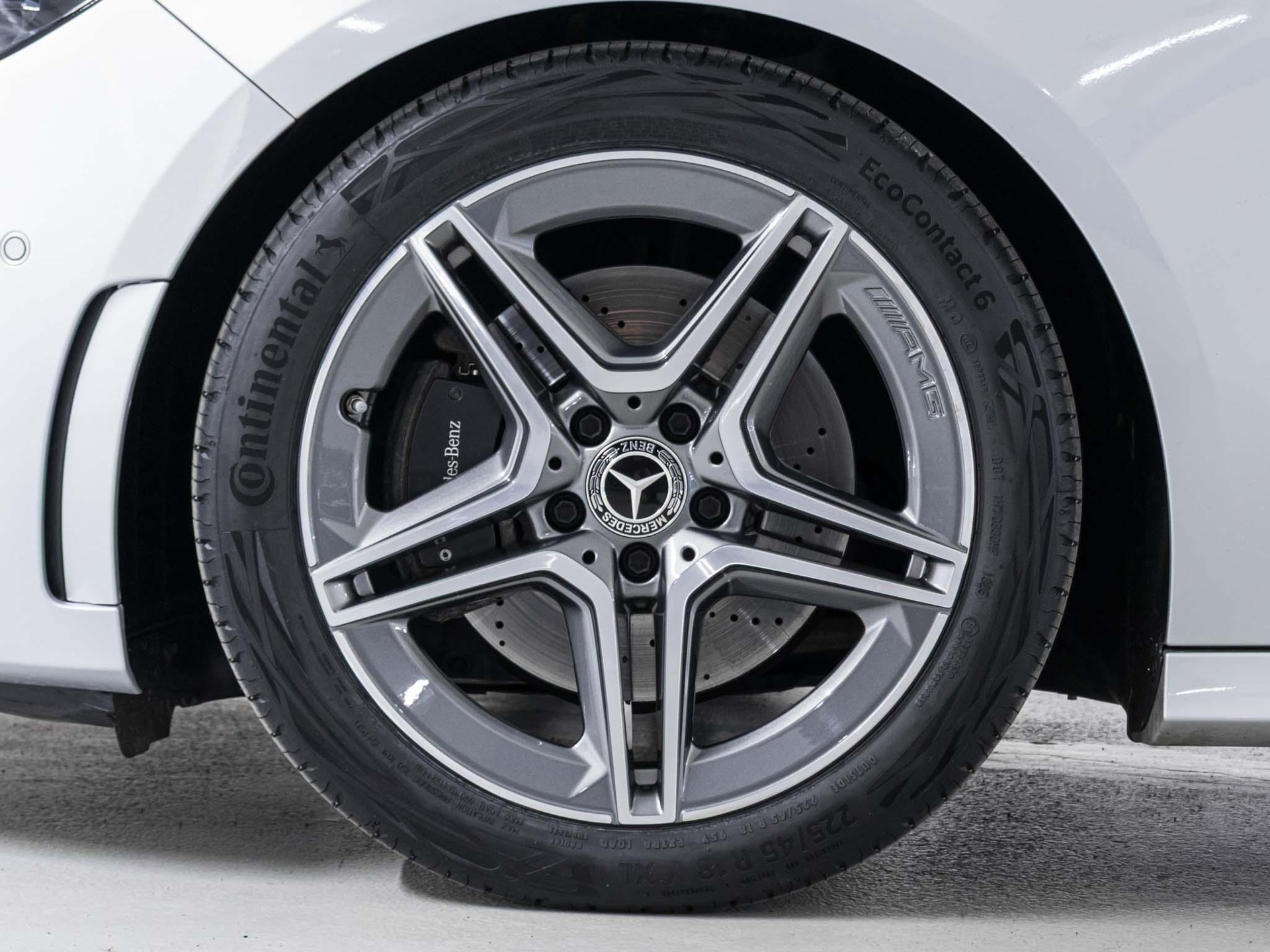 MERCEDES-BENZ B 220 4MATIC-image-14