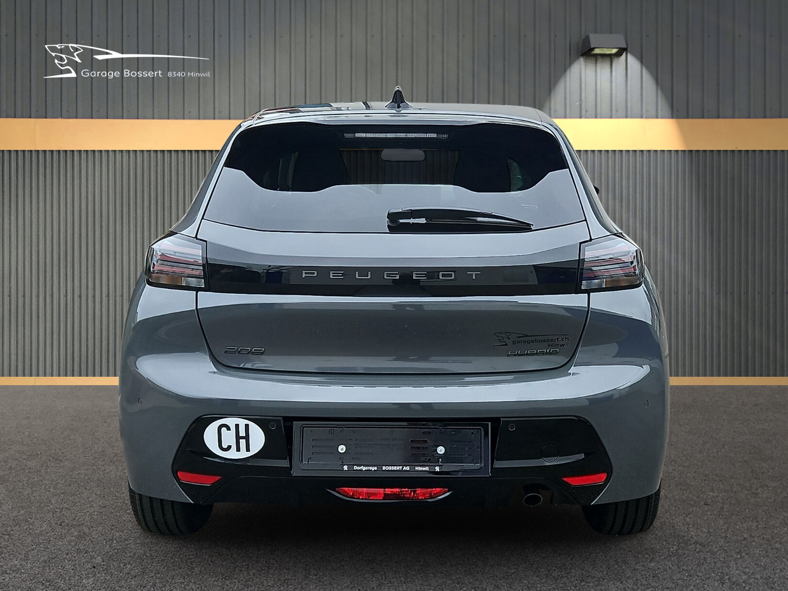 PEUGEOT 208 1.2 Hybrid Allure Premium-image-5