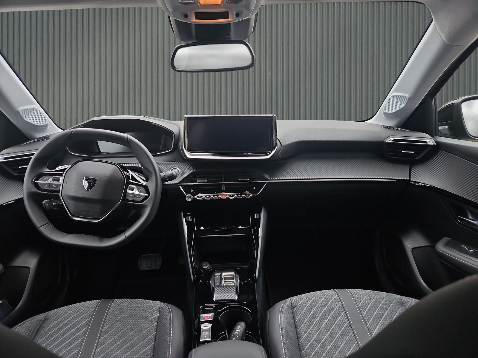 PEUGEOT 208 1.2 Hybrid Allure Premium-image-10
