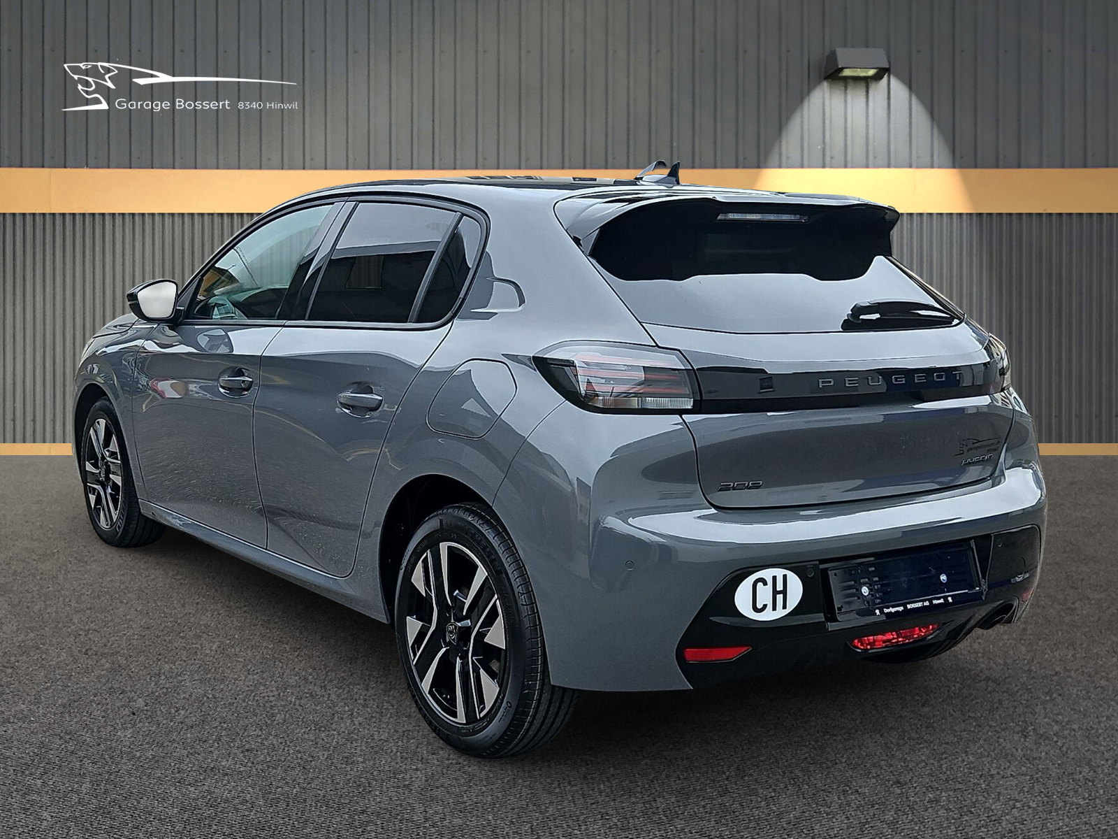 PEUGEOT 208 1.2 Hybrid Allure Premium-image-6