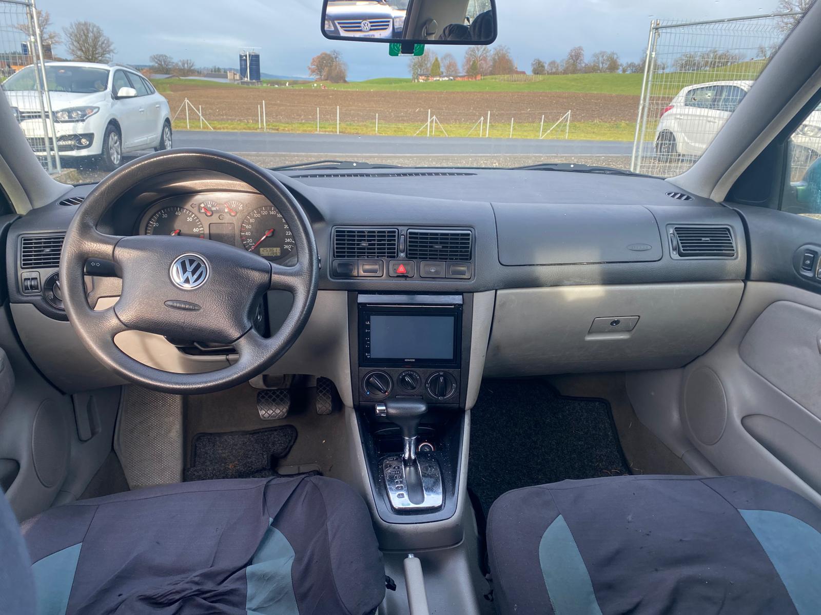 VW Golf 1.6 Comfortline-image-10