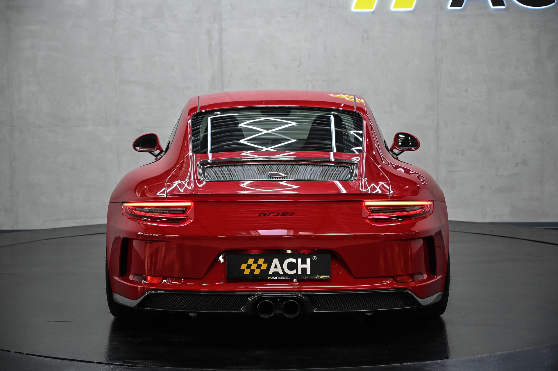 PORSCHE 911 GT3 Touring-image-7