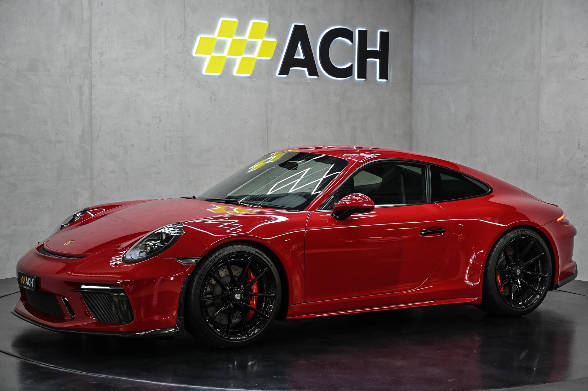 PORSCHE 911 GT3 Touring-image-3