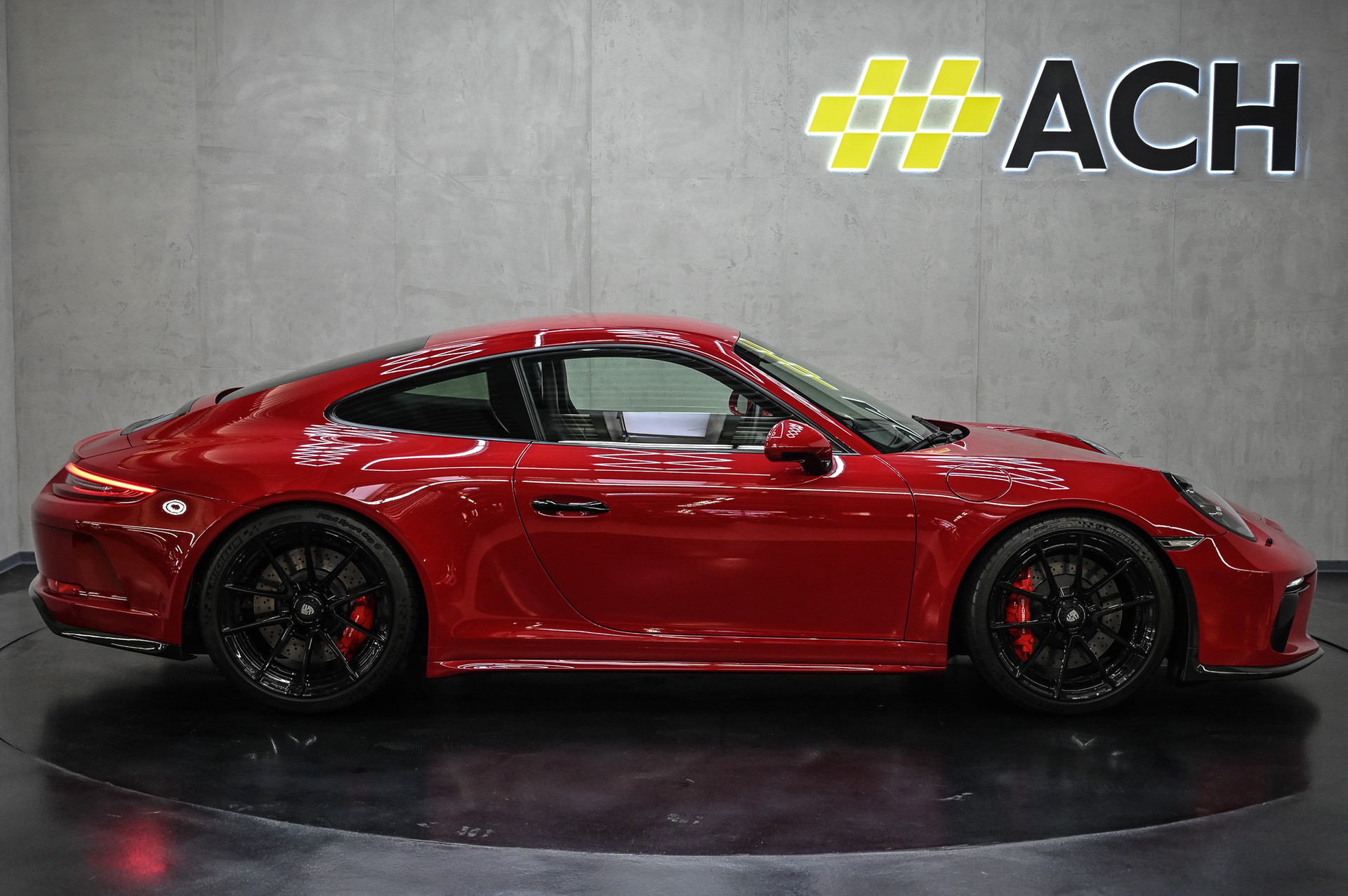 PORSCHE 911 GT3 Touring-image-10
