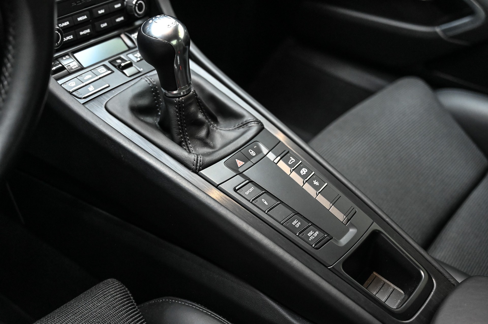 PORSCHE 911 GT3 Touring-image-34