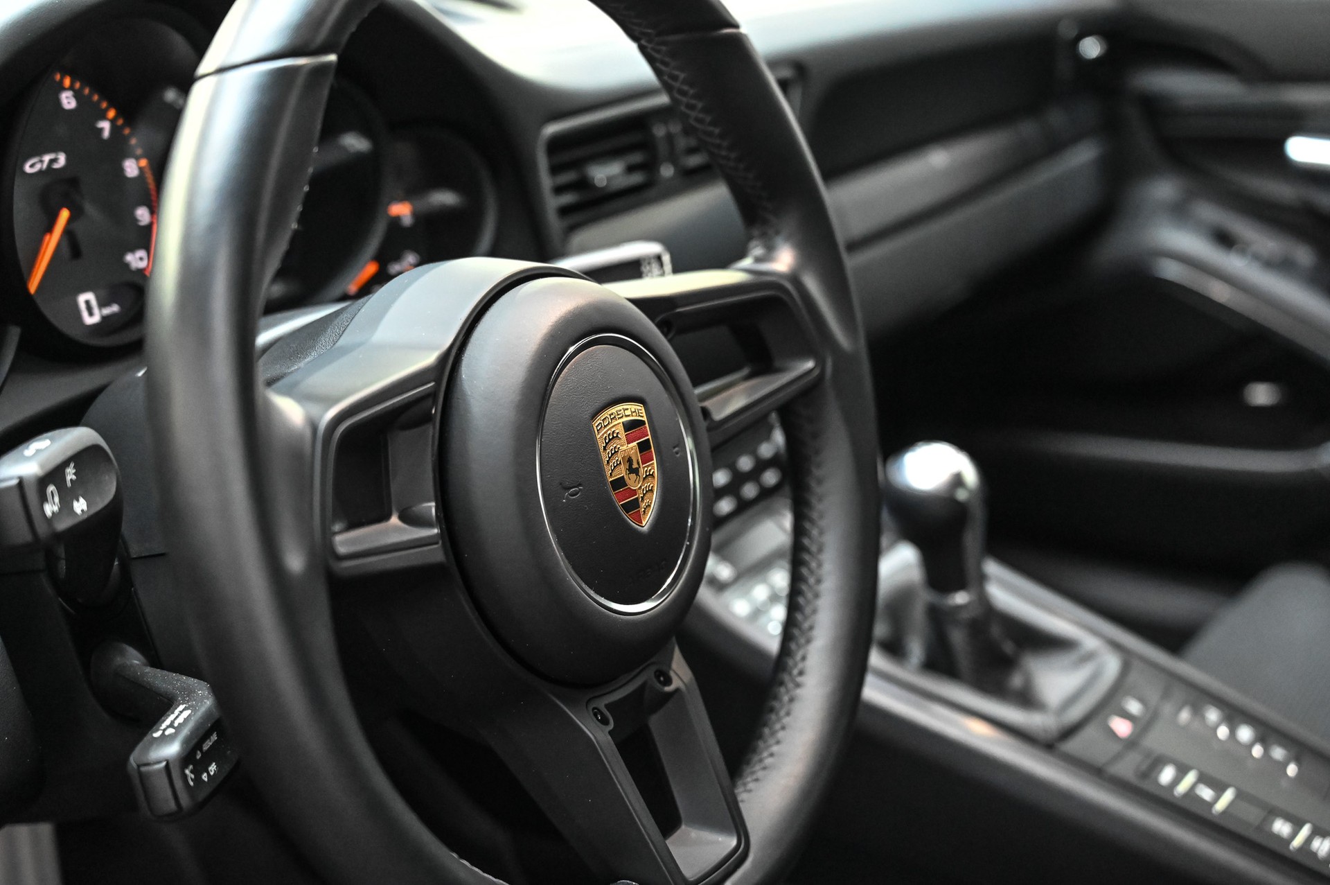 PORSCHE 911 GT3 Touring-image-23