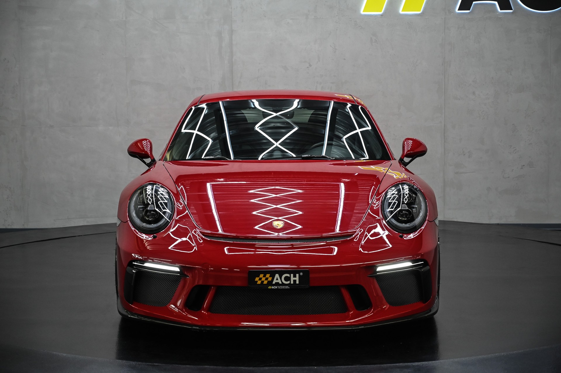 PORSCHE 911 GT3 Touring-image-1
