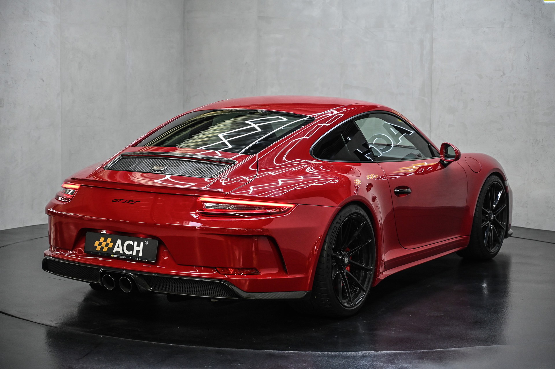 PORSCHE 911 GT3 Touring-image-8