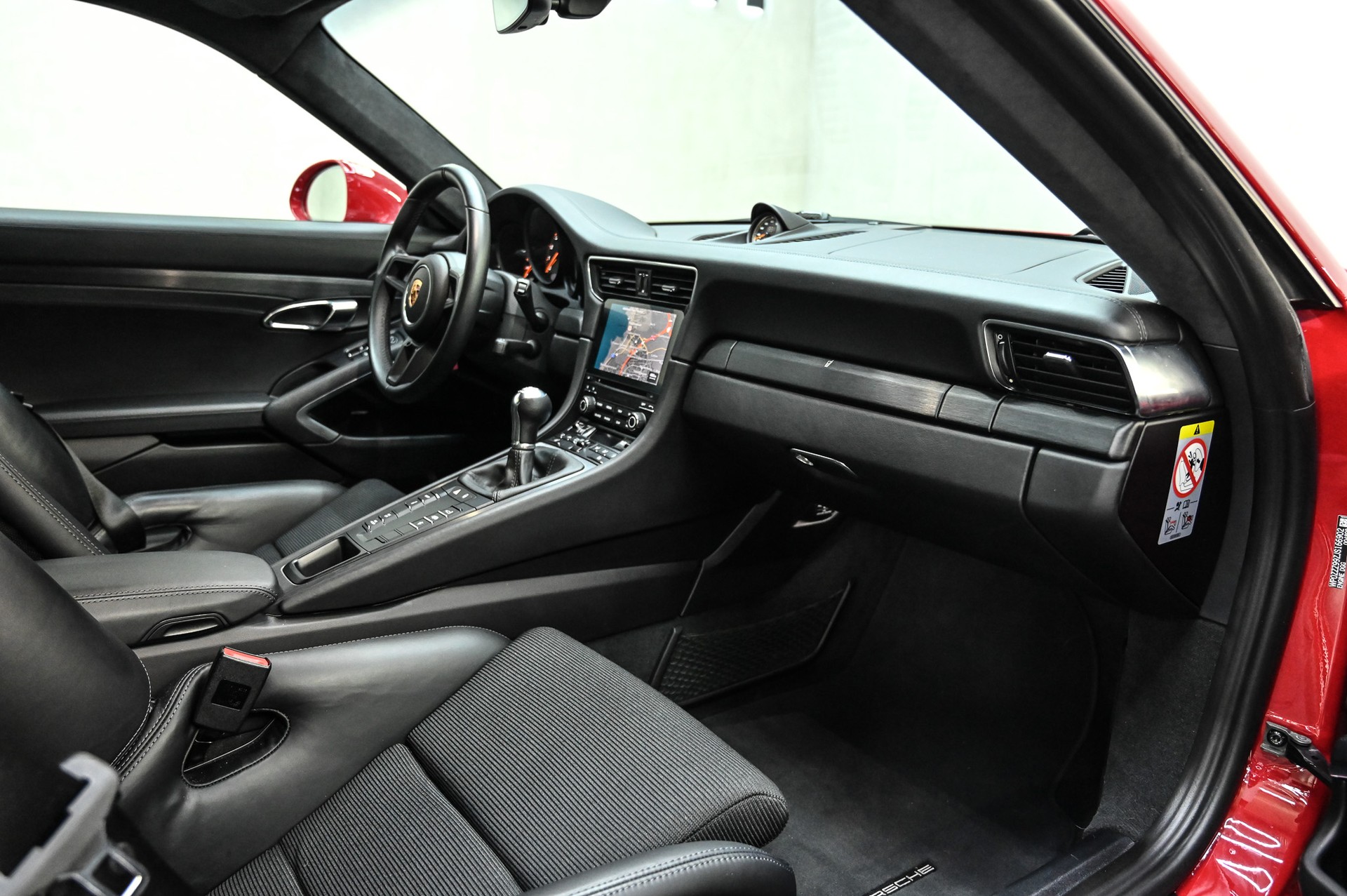PORSCHE 911 GT3 Touring-image-26