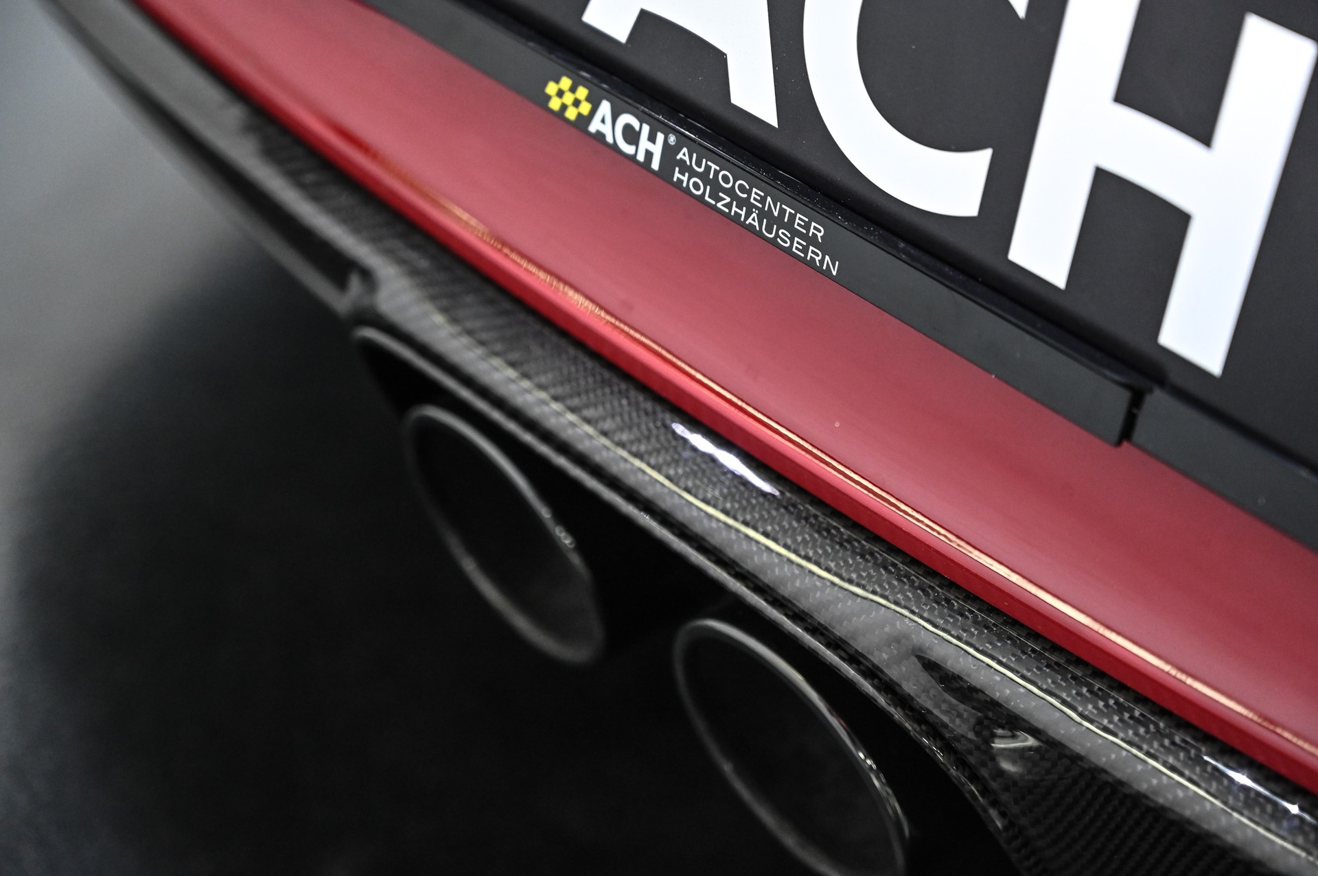 PORSCHE 911 GT3 Touring-image-19