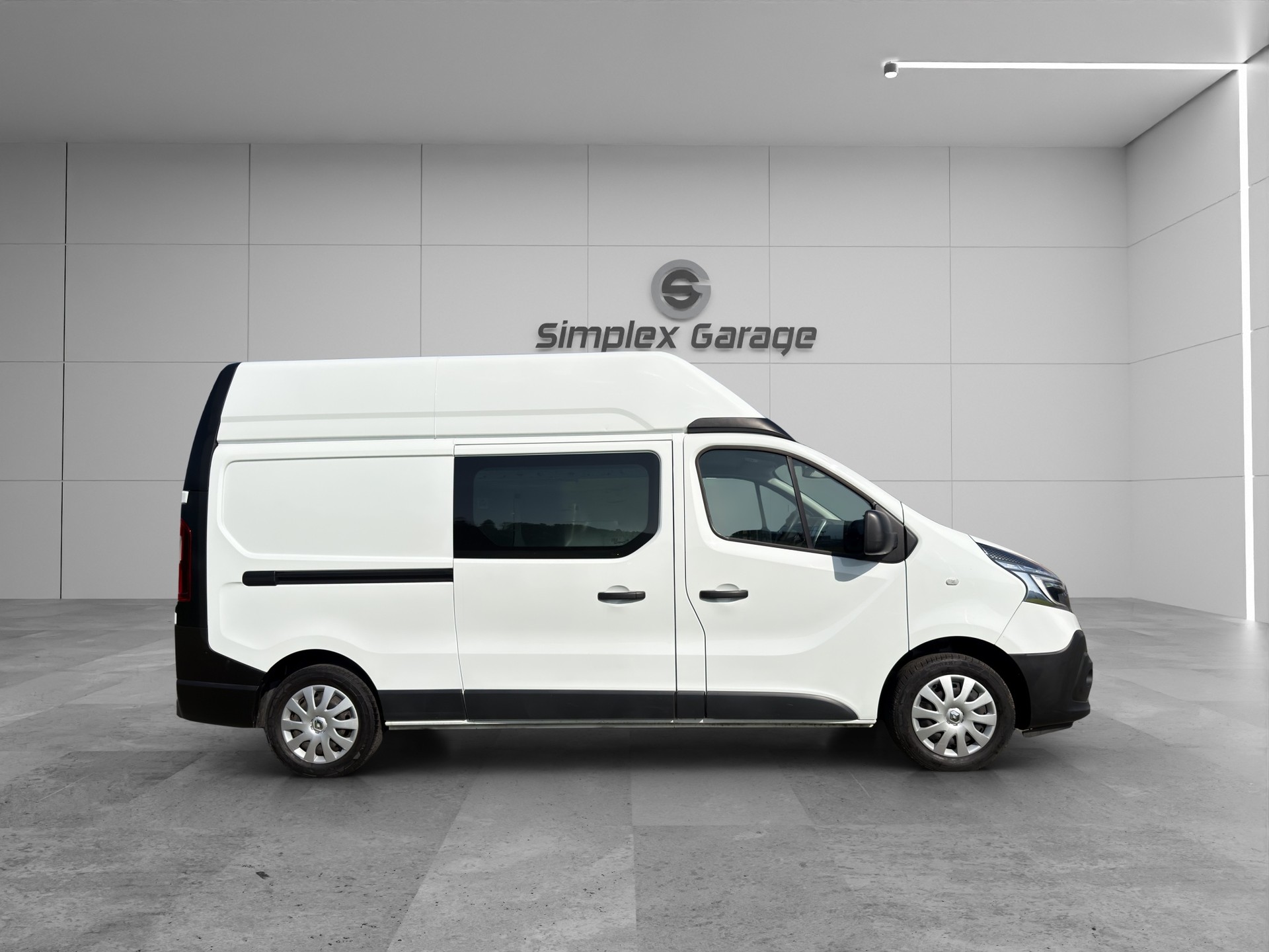 RENAULT Trafic 2.0 ENERGY dCi145 3.0t Business L2H2-showroom-element-1