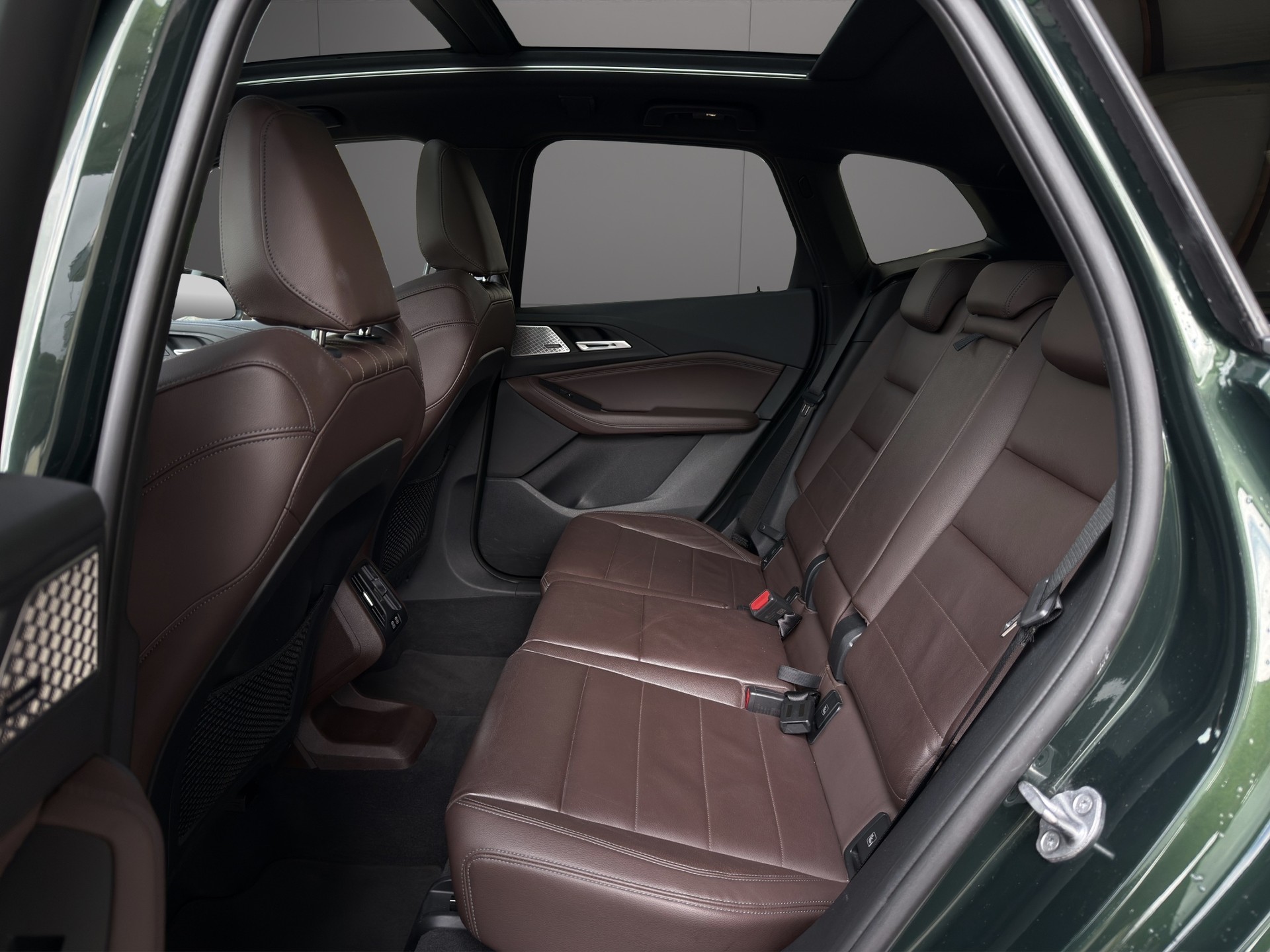 BMW 218d Active Tourer M Sport DKG-image-7