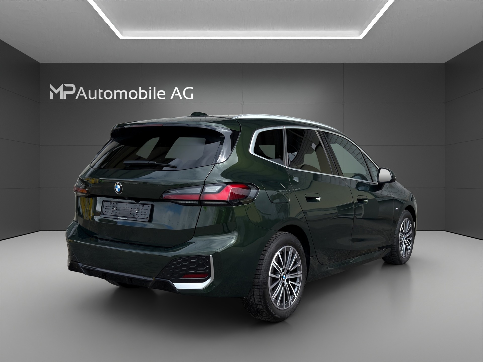 BMW 218d Active Tourer M Sport DKG-image-2