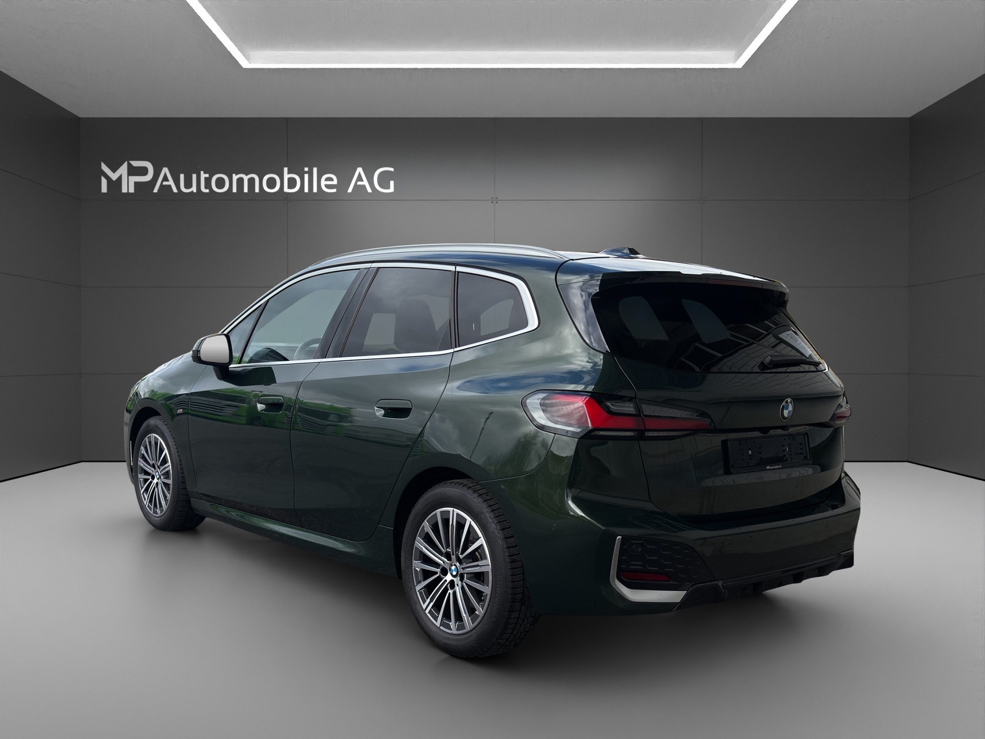BMW 218d Active Tourer M Sport DKG-image-3