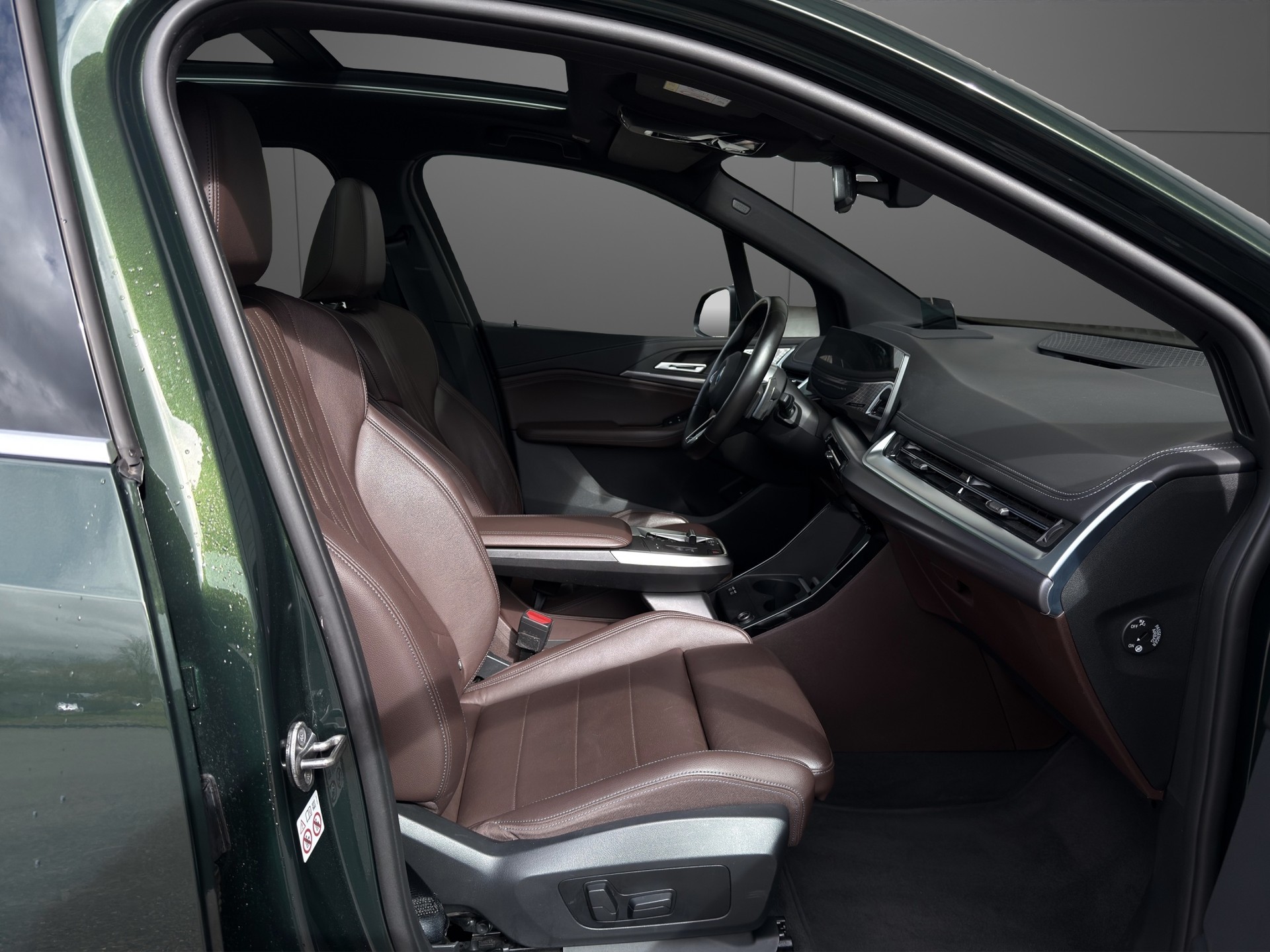 BMW 218d Active Tourer M Sport DKG-image-9