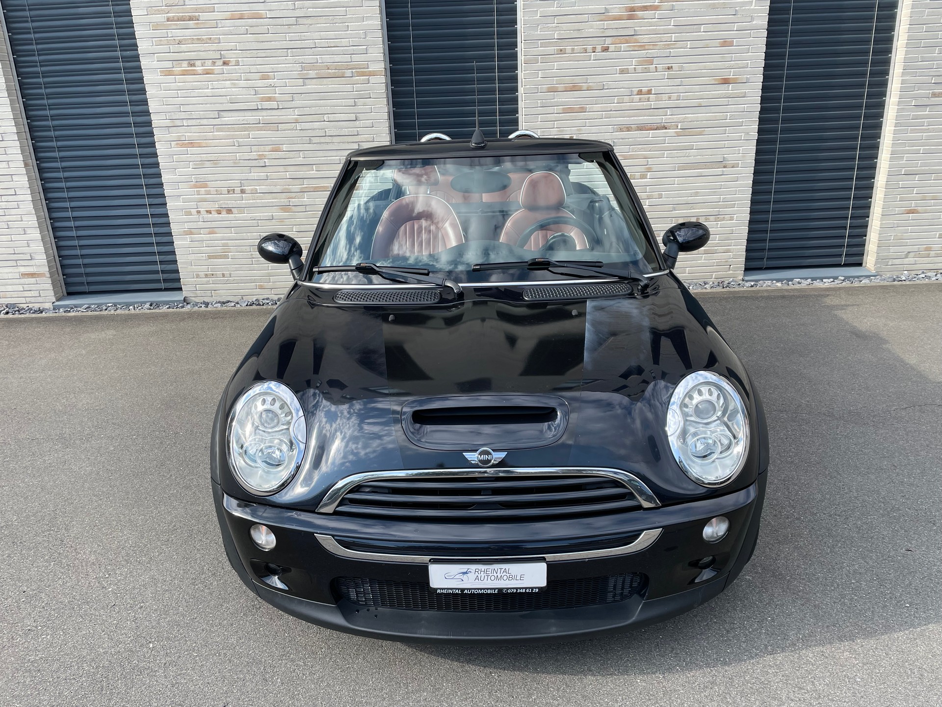 MINI Cooper S Cabriolet-image-3