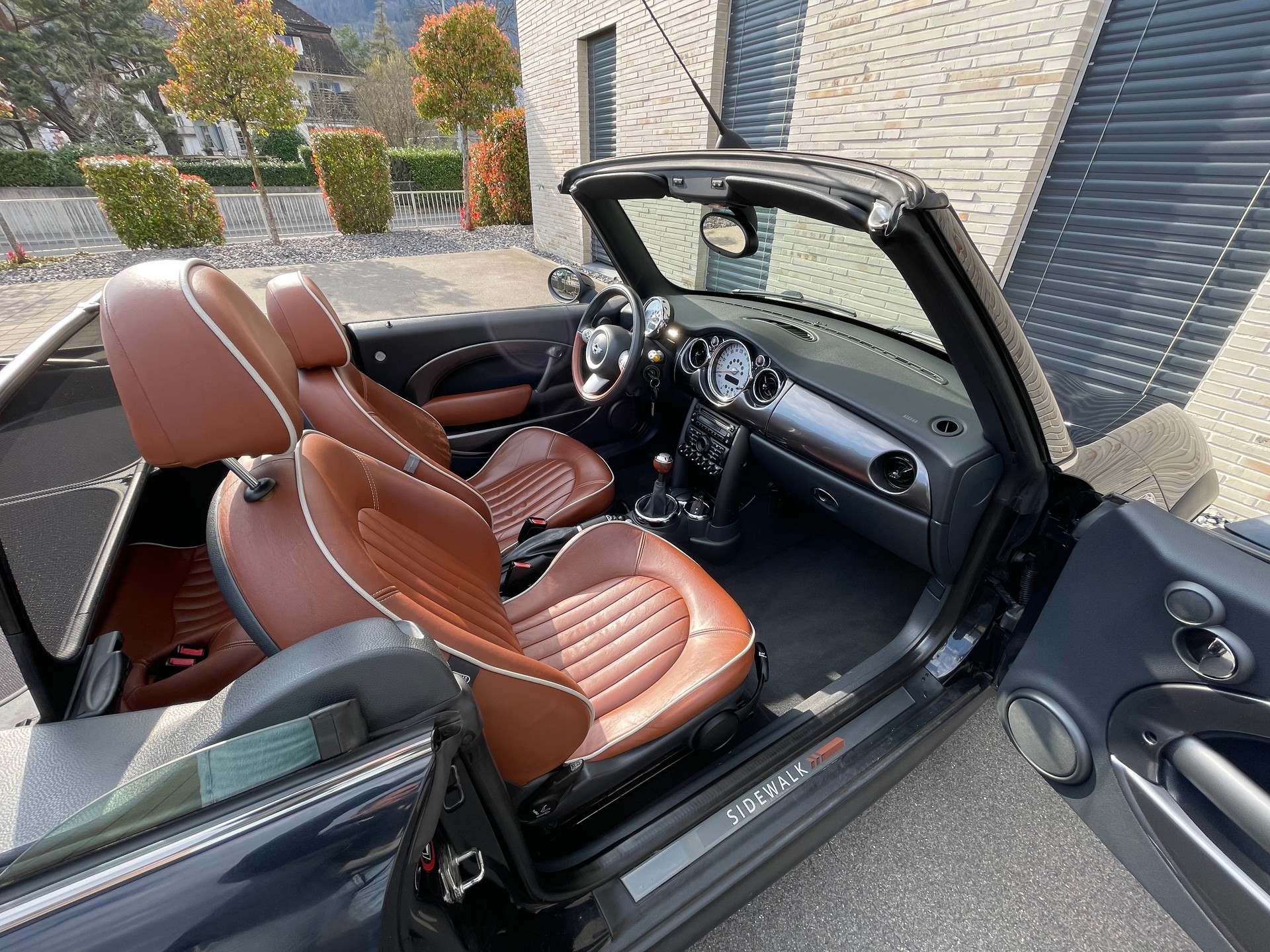 MINI Cooper S Cabriolet-image-13