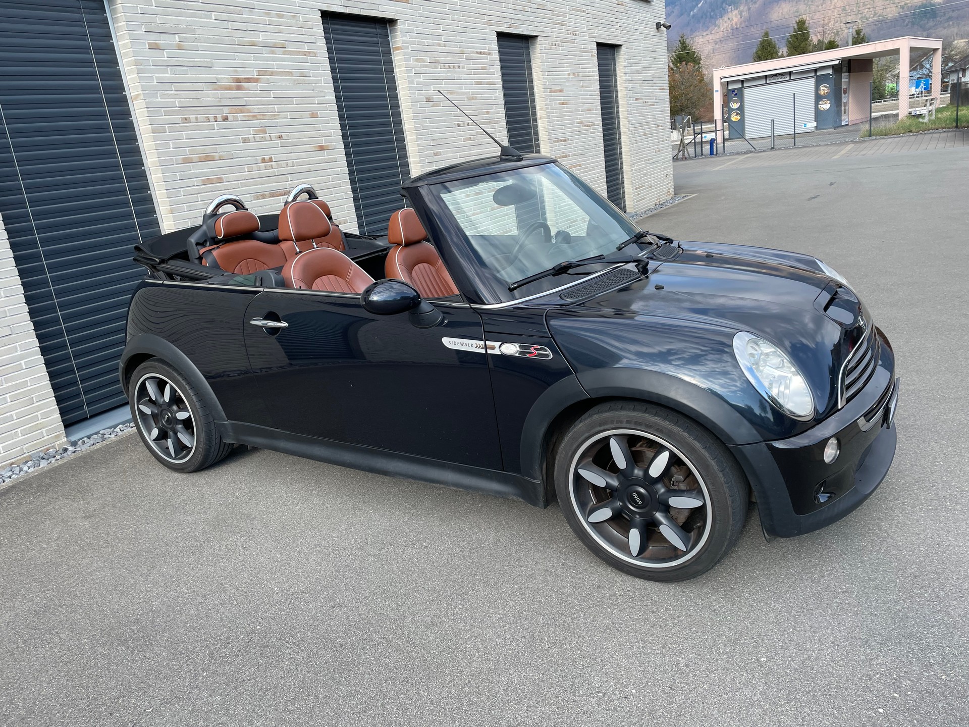 MINI Cooper S Cabriolet-image-6