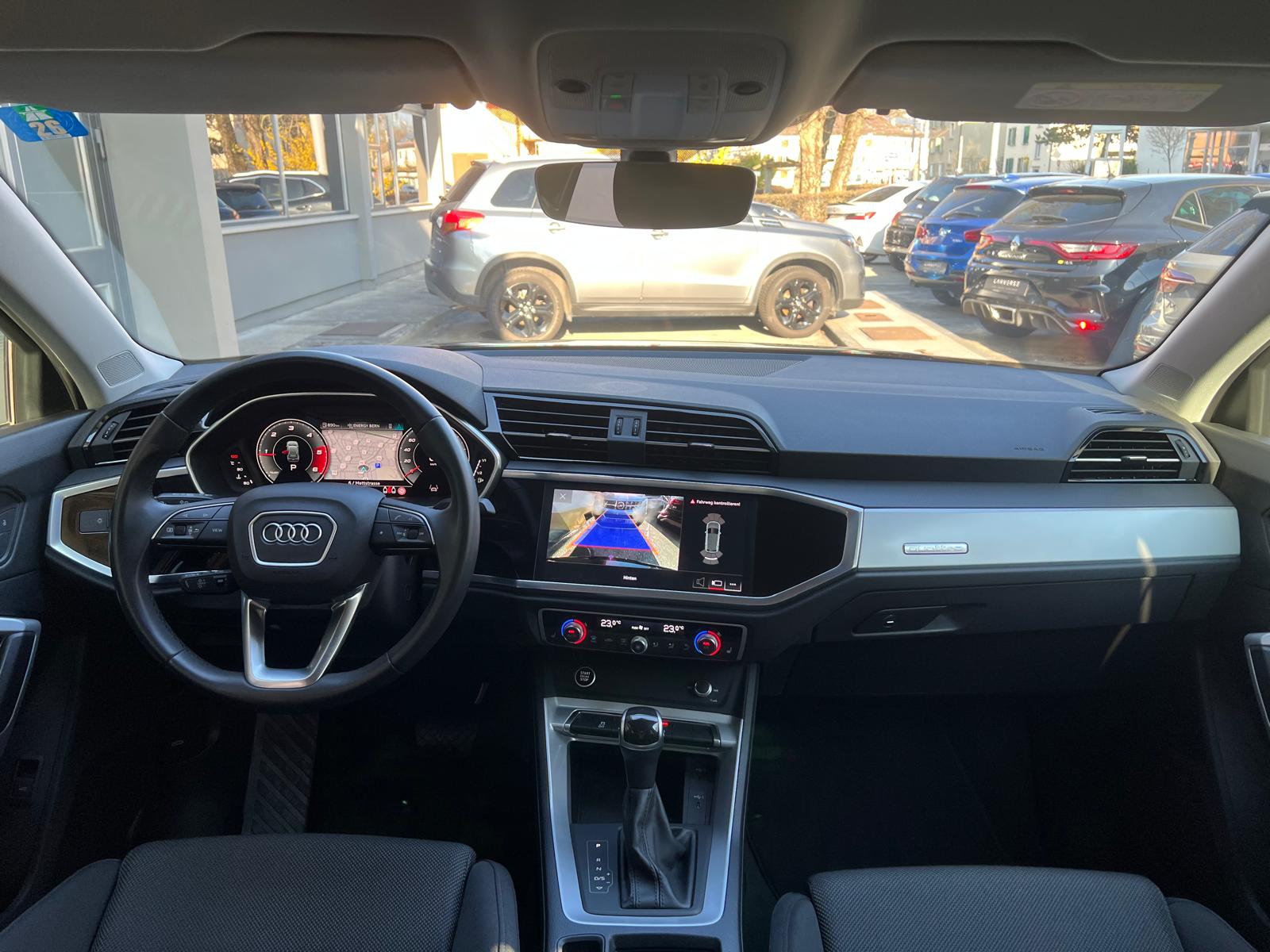 AUDI Q3 2.0 35 TDI S line quattro S-Tronic-image-6