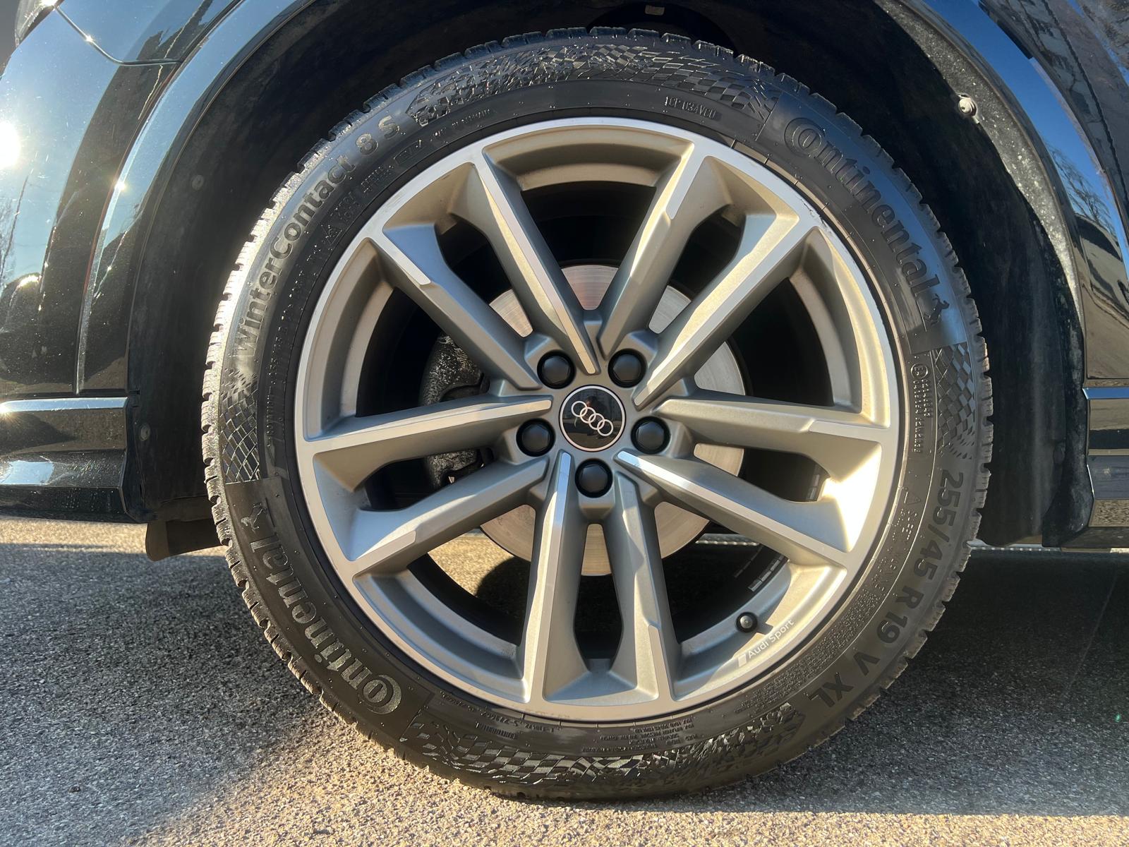 AUDI Q3 2.0 35 TDI S line quattro S-Tronic-image-5
