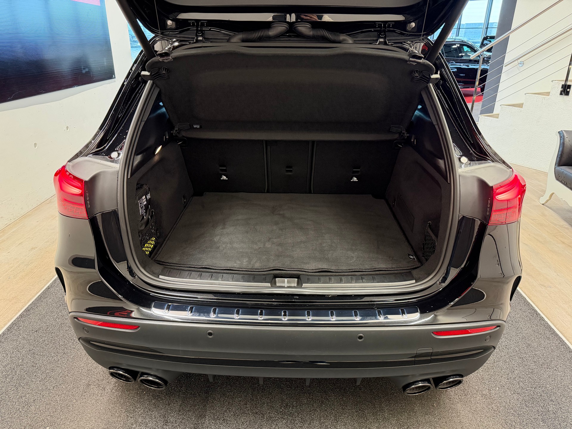 MERCEDES-BENZ GLA AMG 45 S 4Matic+ 8G-DCT-image-9