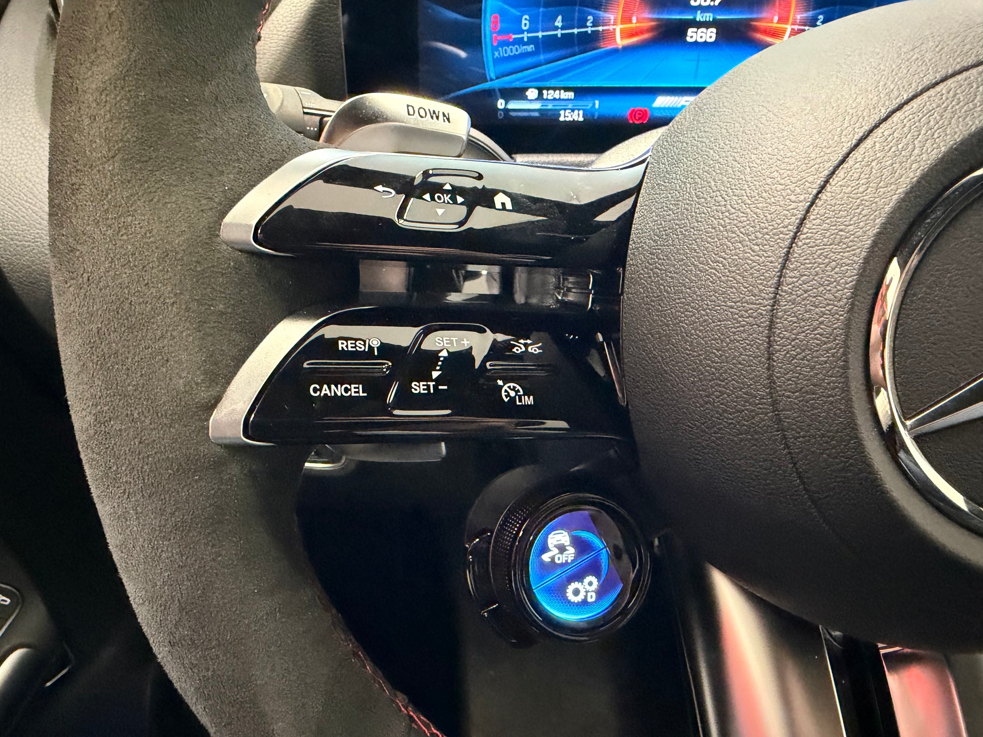 MERCEDES-BENZ GLA AMG 45 S 4Matic+ 8G-DCT-image-17