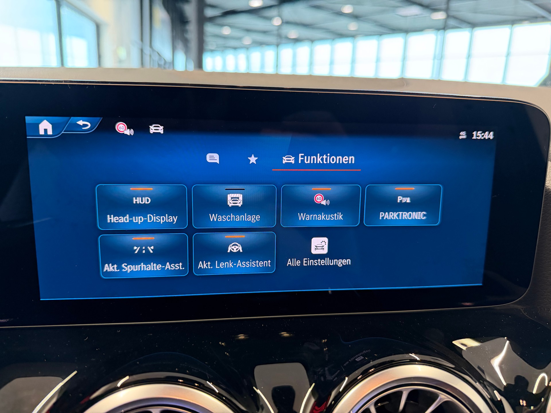 MERCEDES-BENZ GLA AMG 45 S 4Matic+ 8G-DCT-image-23