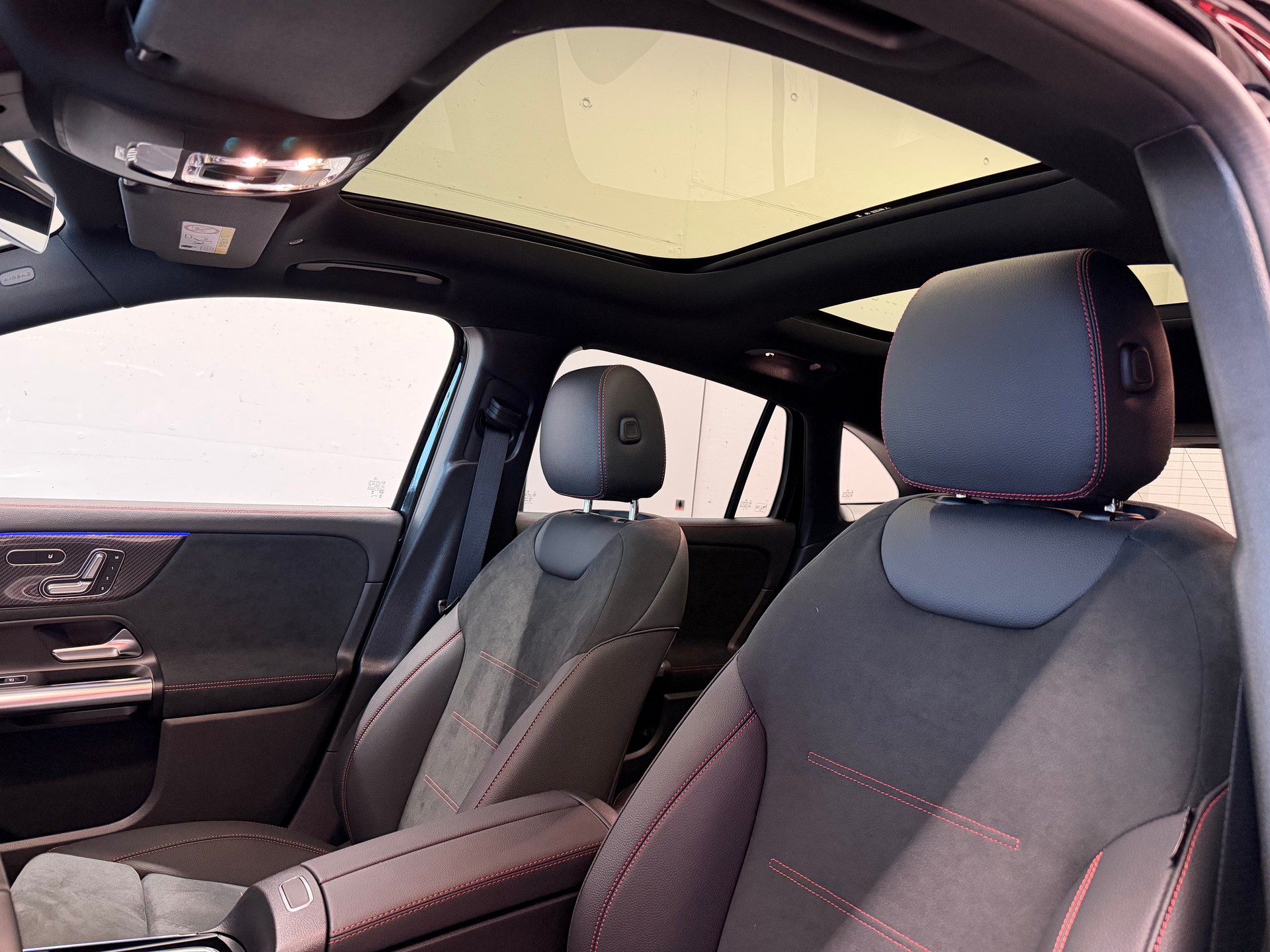 MERCEDES-BENZ GLA AMG 45 S 4Matic+ 8G-DCT-image-15