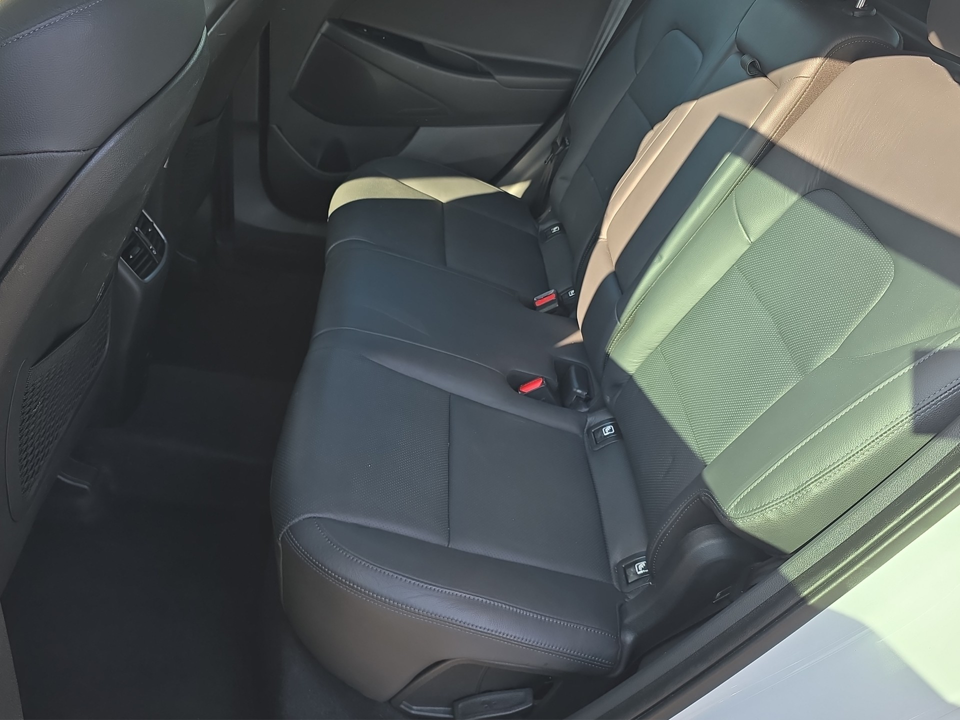 HYUNDAI Tucson 1.6 T-GDi Go Plus 4WD-image-8