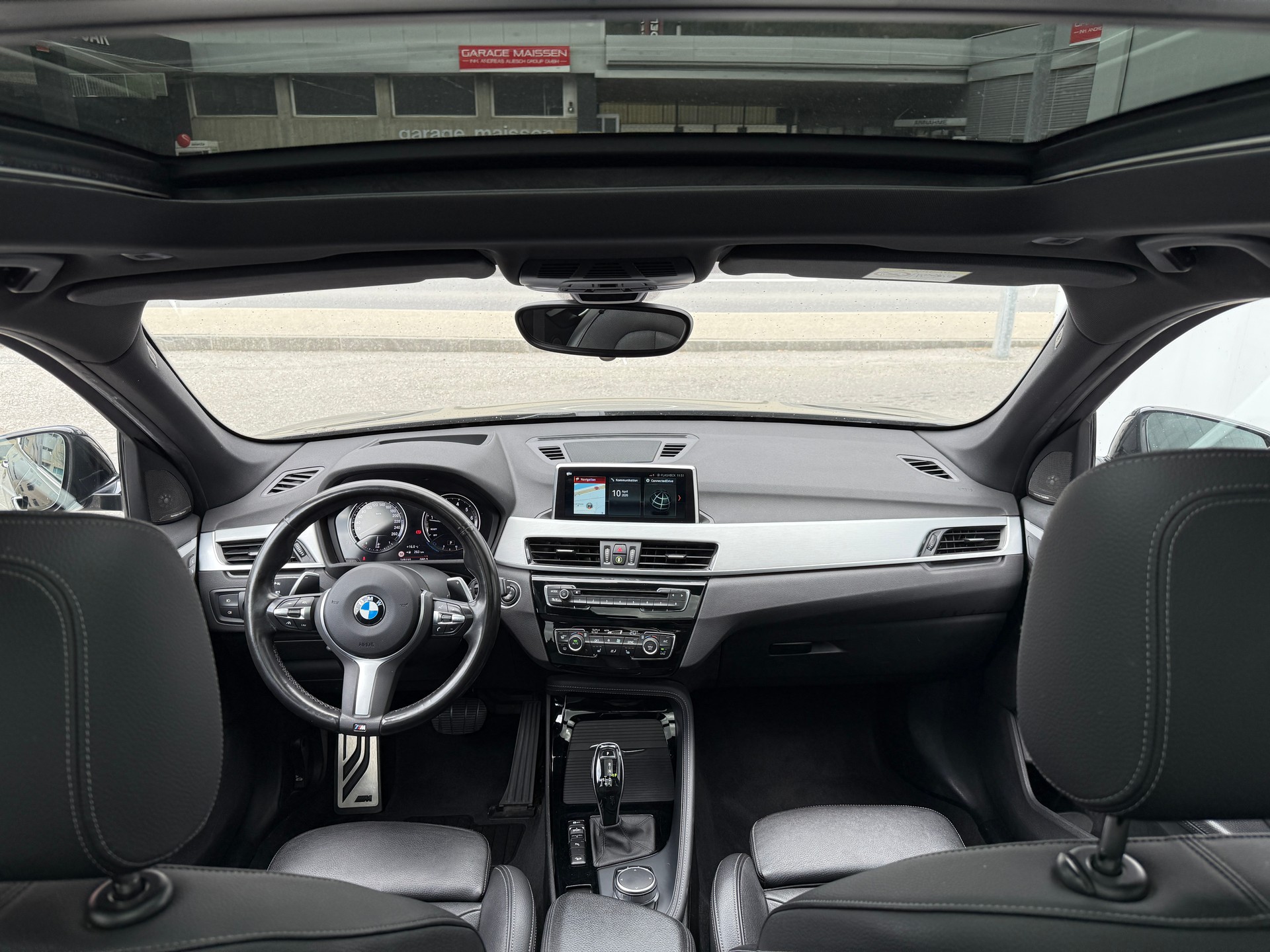 BMW X1 xDrive 25i M Sport Steptronic-image-12