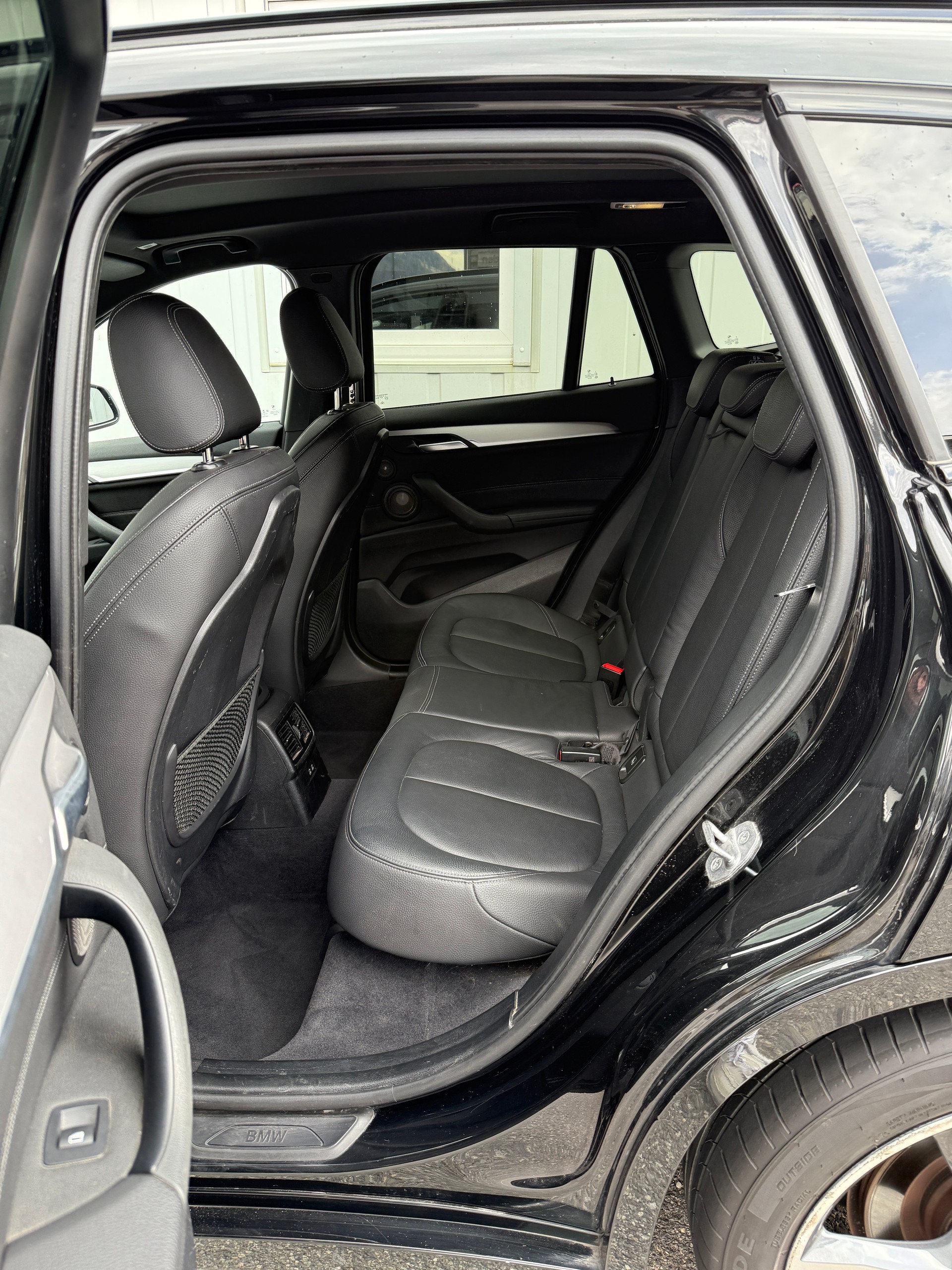 BMW X1 xDrive 25i M Sport Steptronic-image-16
