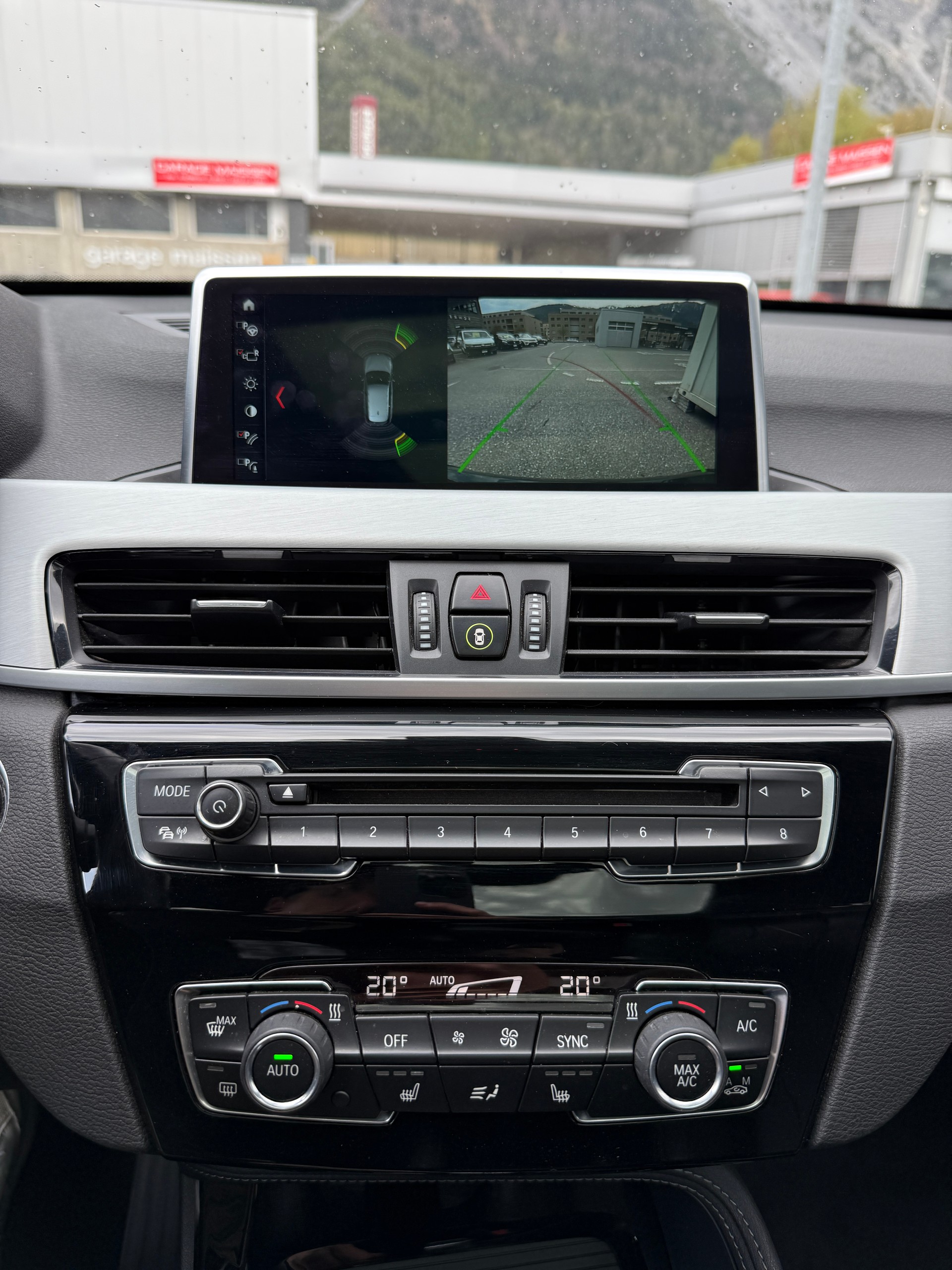 BMW X1 xDrive 25i M Sport Steptronic-image-23