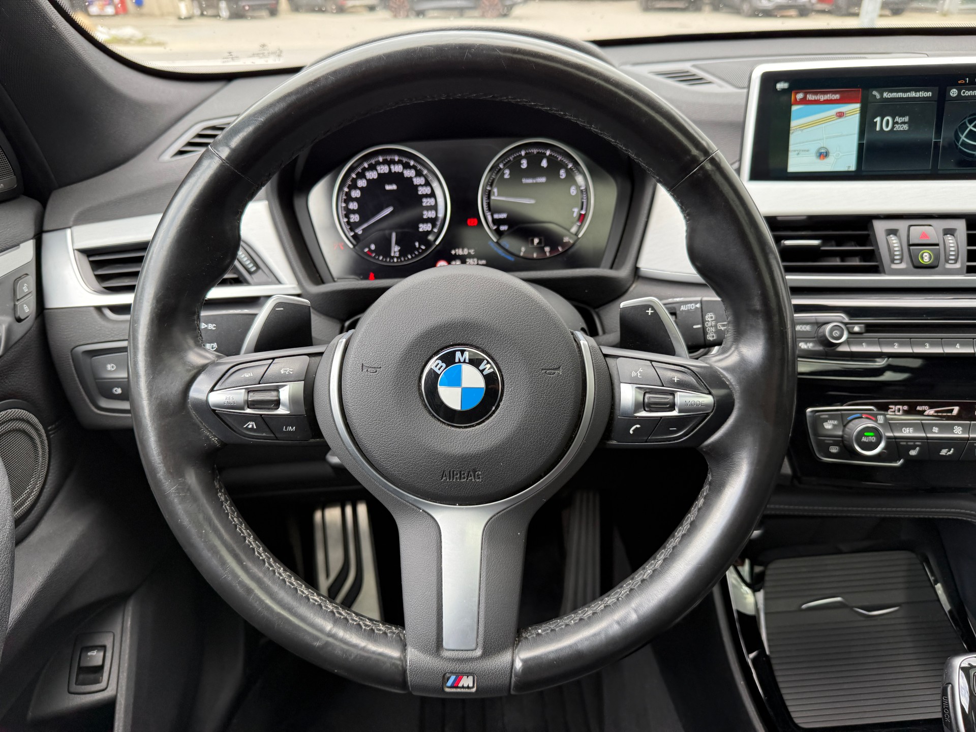 BMW X1 xDrive 25i M Sport Steptronic-image-13