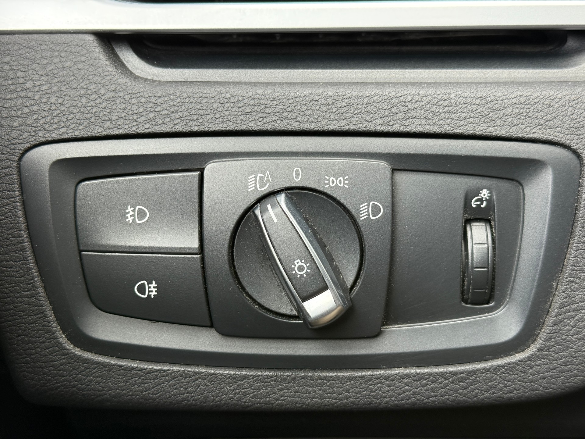 BMW X1 xDrive 25i M Sport Steptronic-image-27