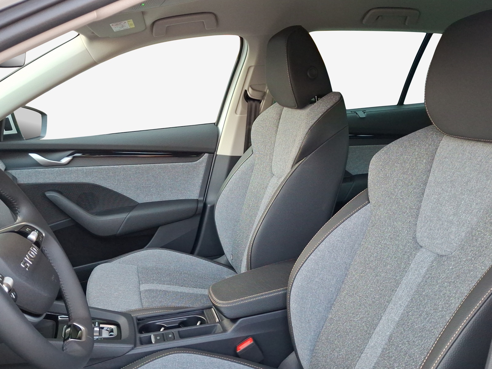 SKODA Octavia Combi 2.0 TDI DSG Selection-image-7
