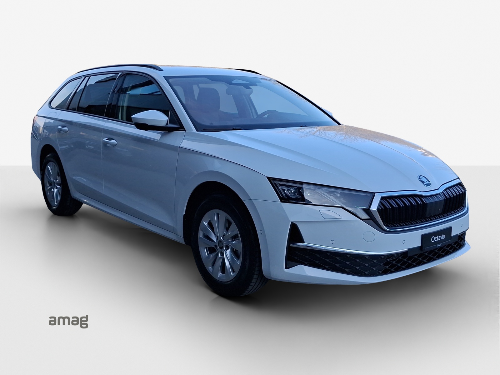 SKODA Octavia Combi 2.0 TDI DSG Selection-image-5